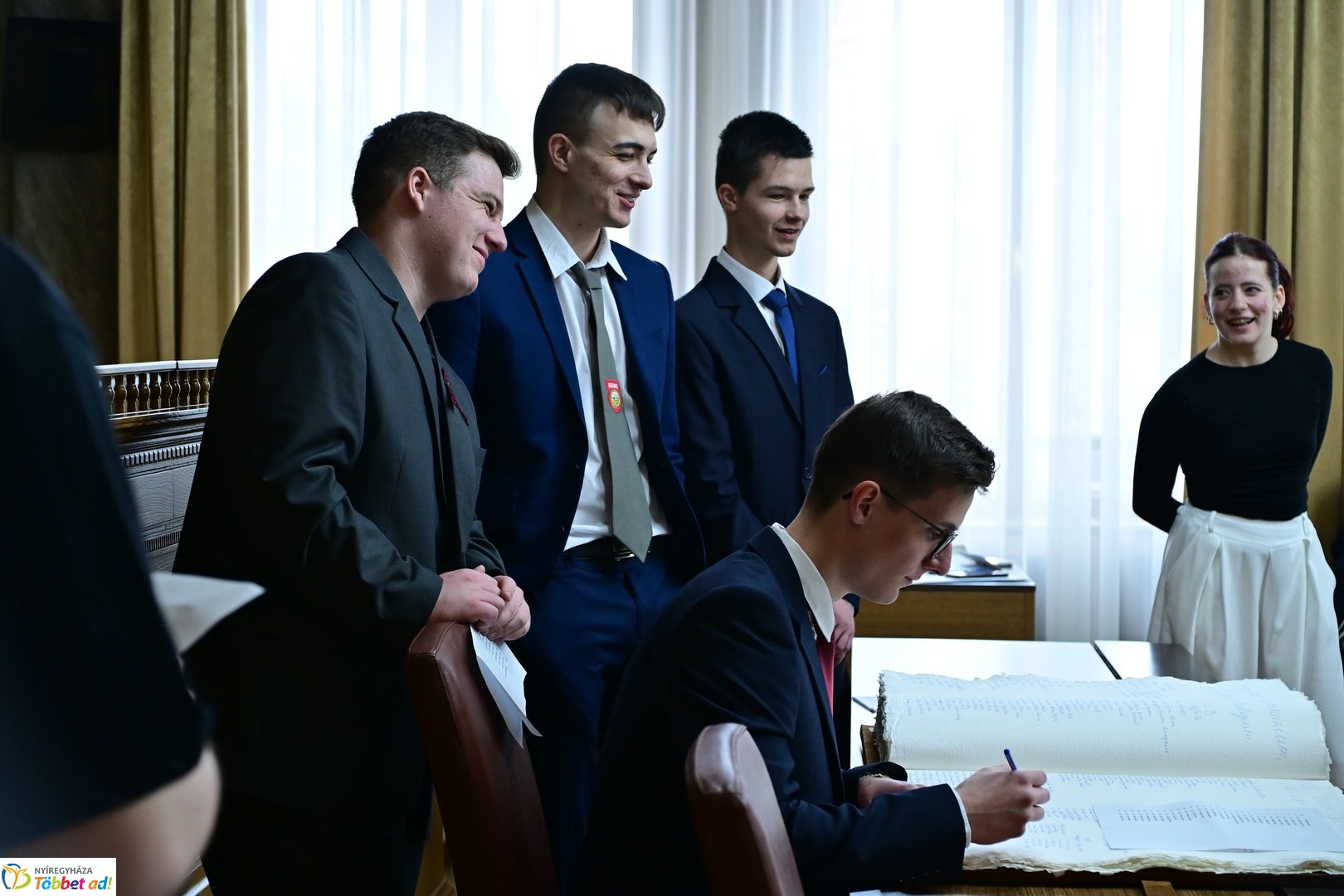 Ballagók Kapcsos Könyve 2025