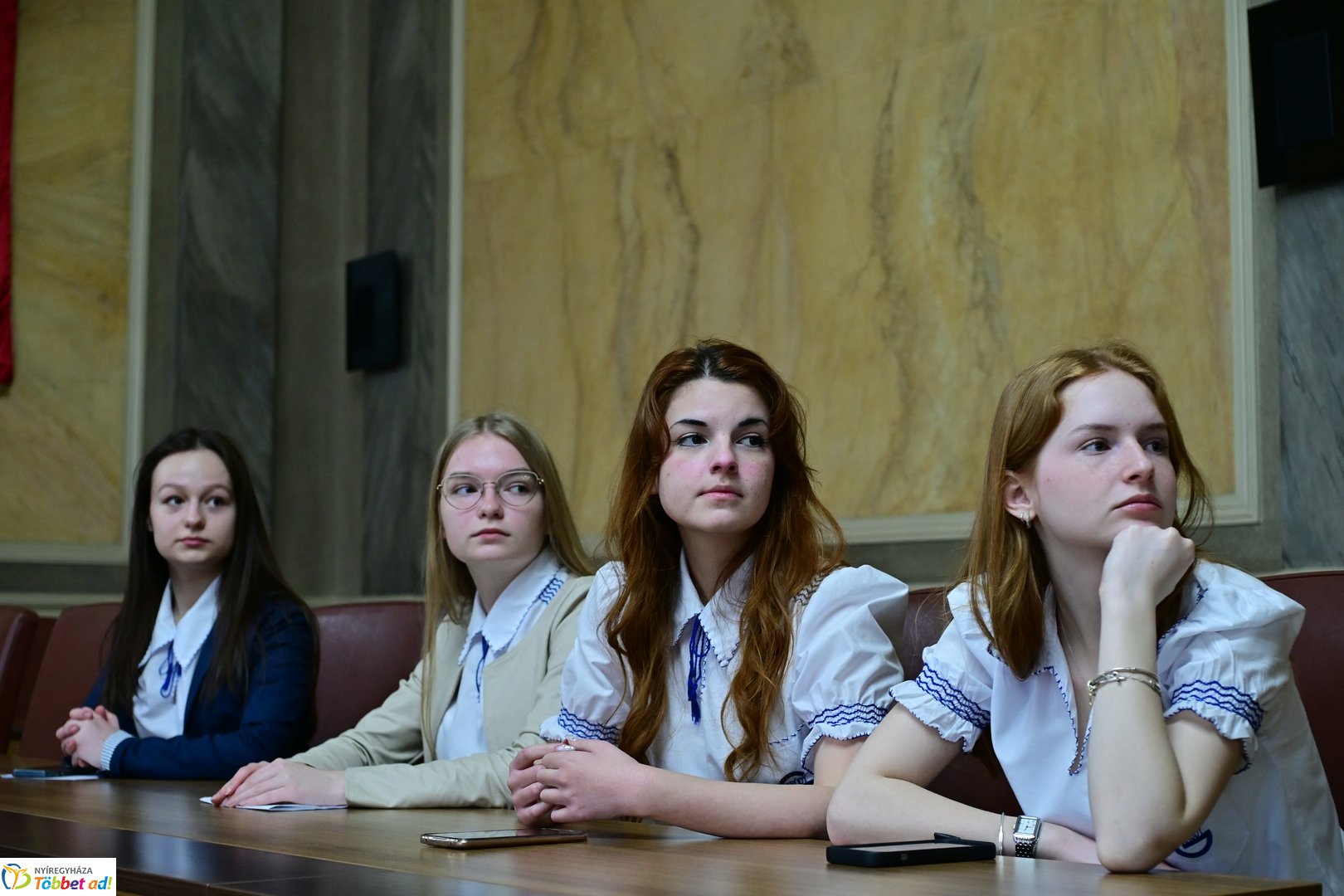 Ballagók Kapcsos Könyve 2025