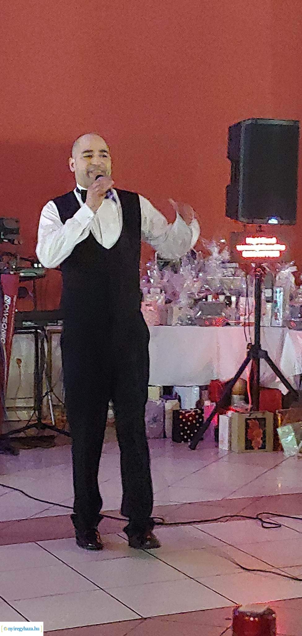 Báloztak a Móra Ferenc Általános Iskolában