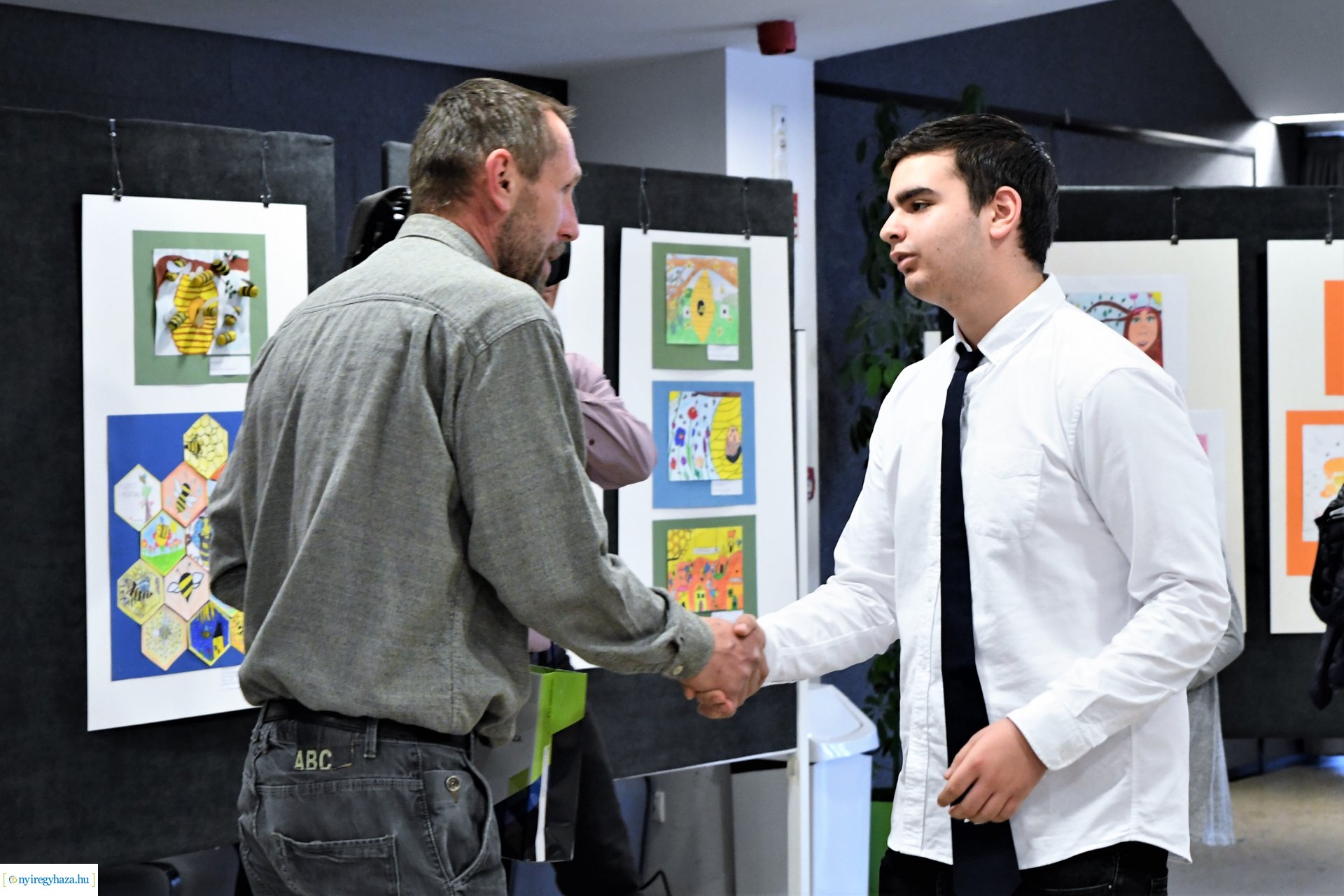 Barátságban a méhekkel - rajzpályázat eredményhirdetés 