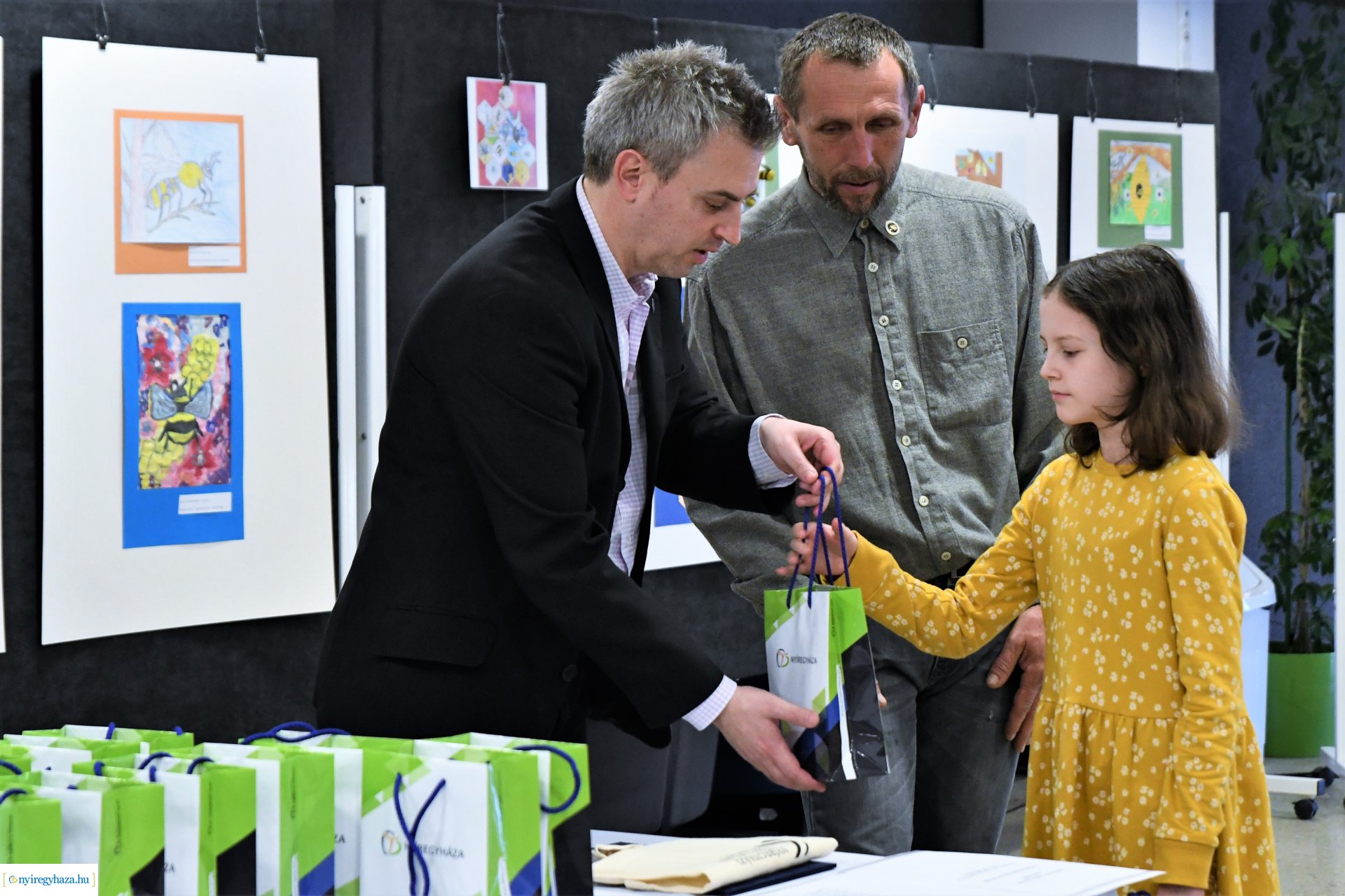 Barátságban a méhekkel - rajzpályázat eredményhirdetés 