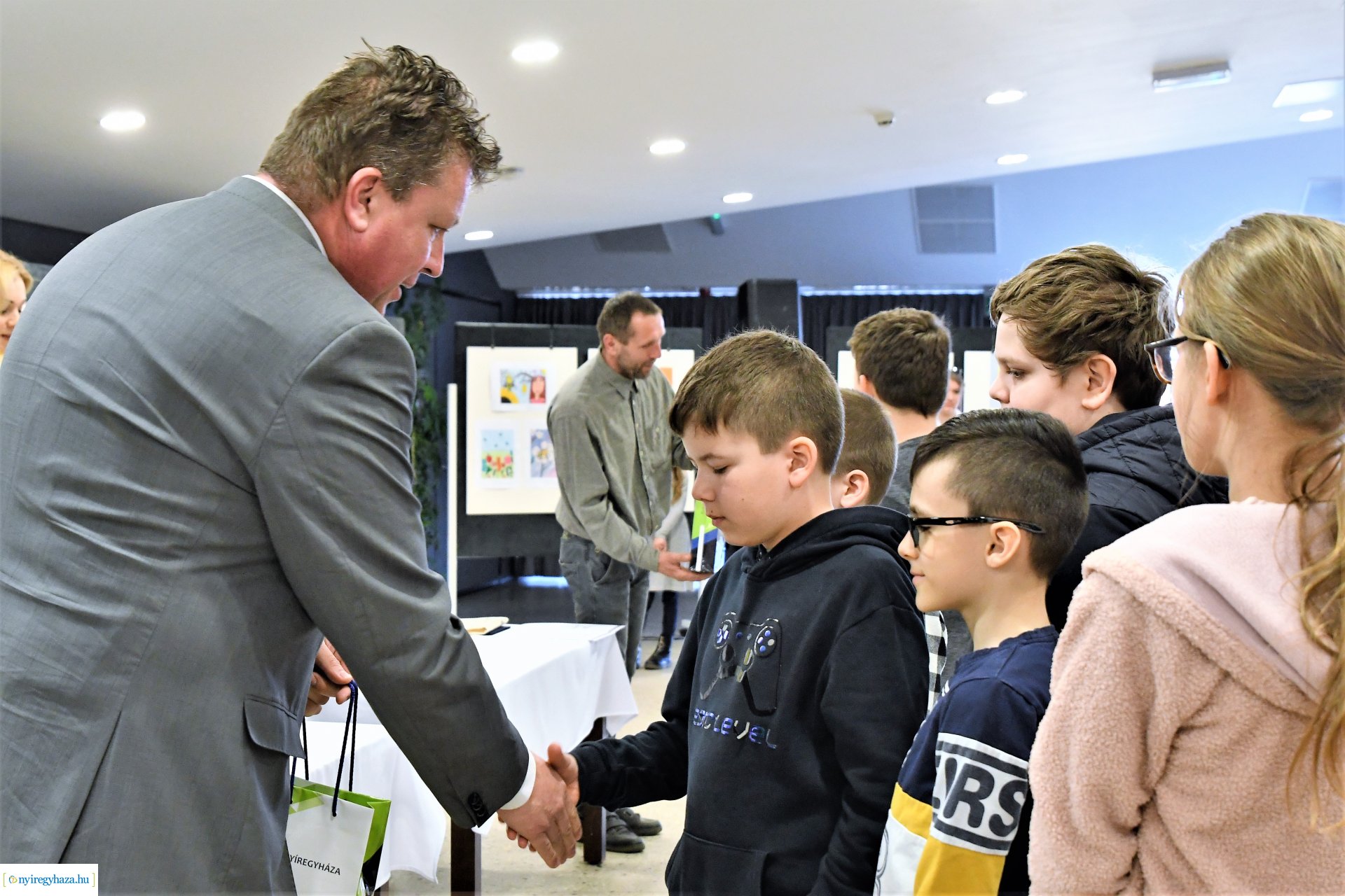 Barátságban a méhekkel - rajzpályázat eredményhirdetés 