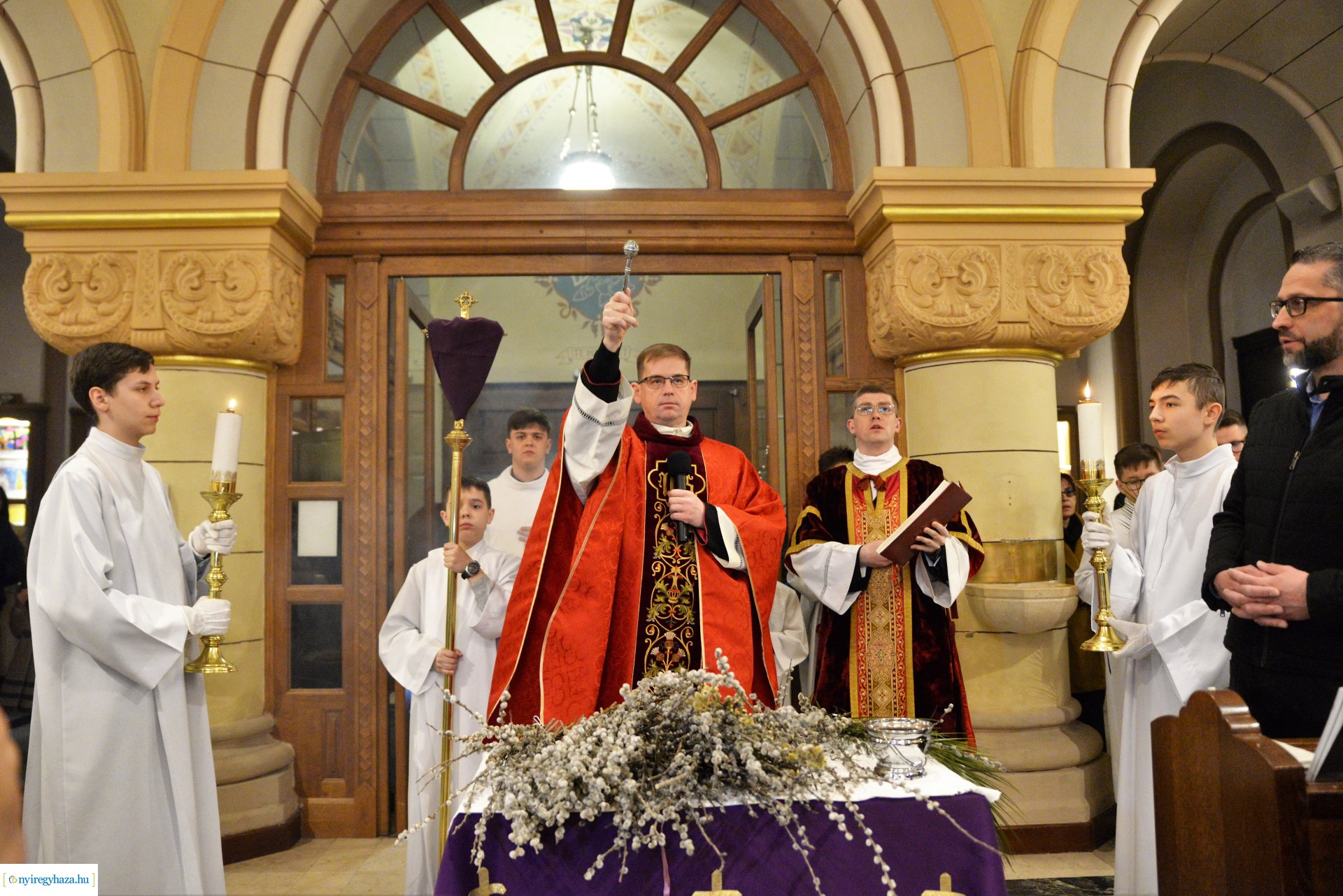 Barkaszentelés a Magyarok Nagyasszonya-társszékesegyházban 2023.