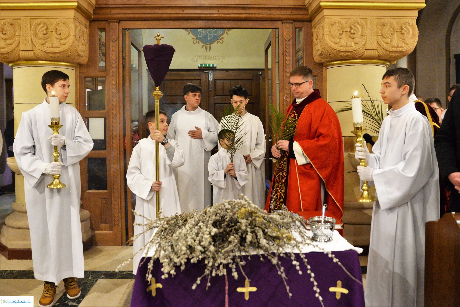 Barkaszentelés a Magyarok Nagyasszonya-társszékesegyházban 2023.