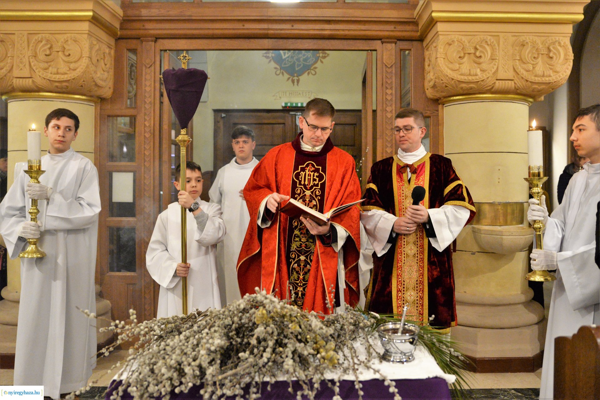 Barkaszentelés a Magyarok Nagyasszonya-társszékesegyházban 2023.