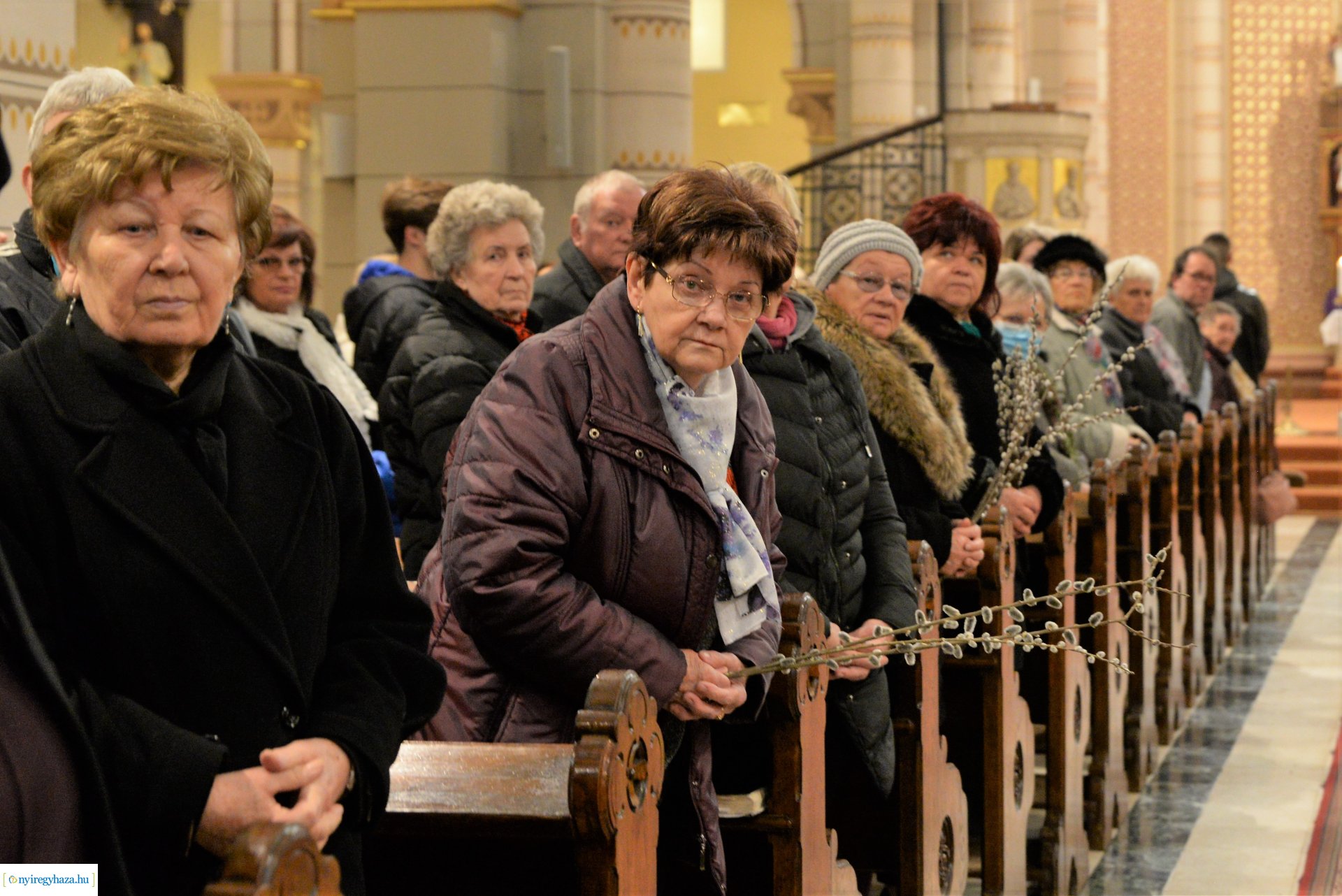 Barkaszentelés virágvasárnapon a Magyarok-Nagyasszonya társszékesegyházban