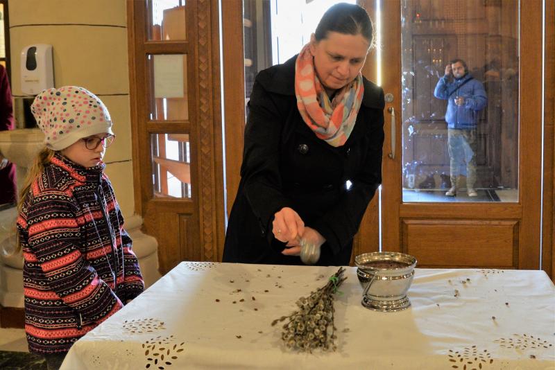 Barkaszentelés virágvasárnapon a Magyarok-Nagyasszonya társszékesegyházban