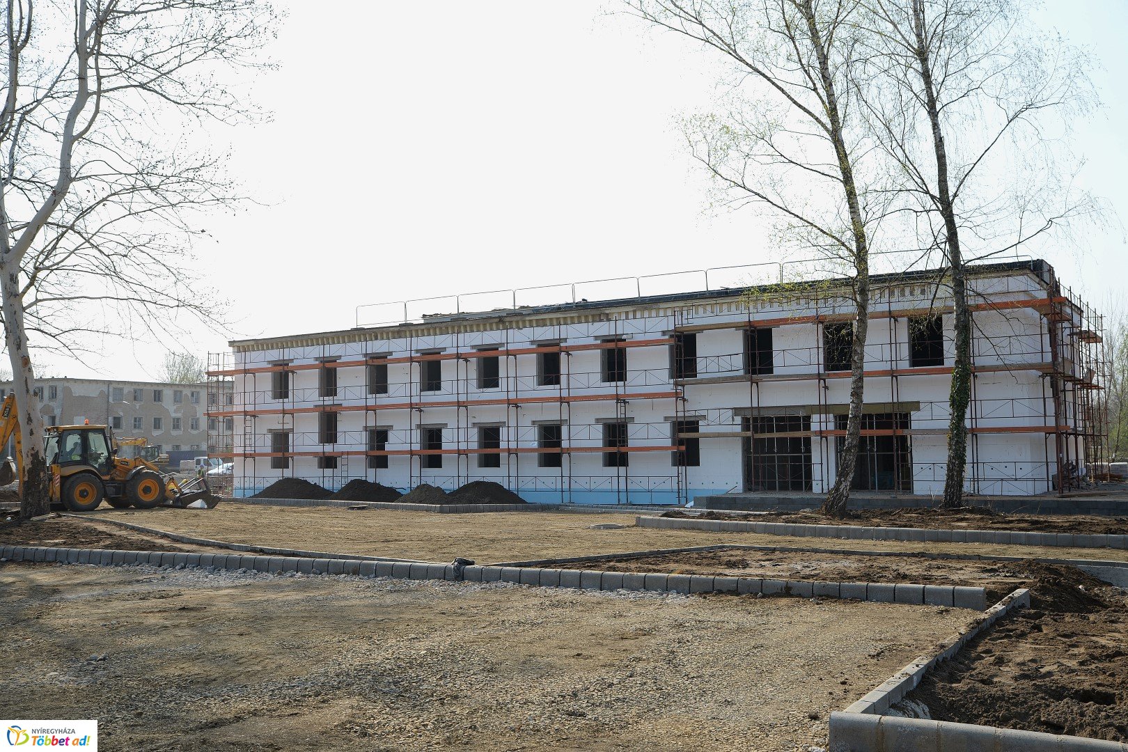 Barnamezős beruházás a Tiszavasvári úton