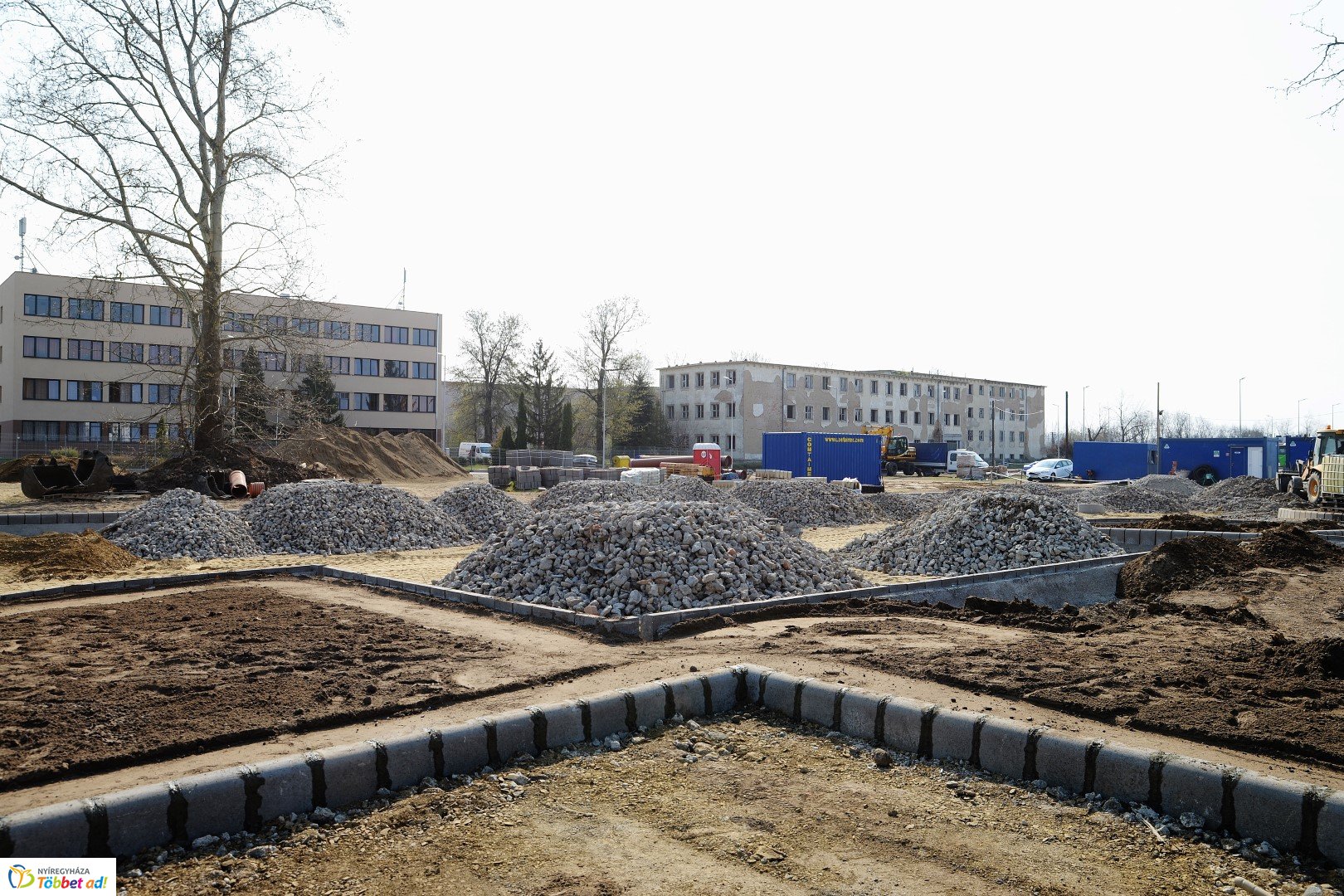 Barnamezős beruházás a Tiszavasvári úton