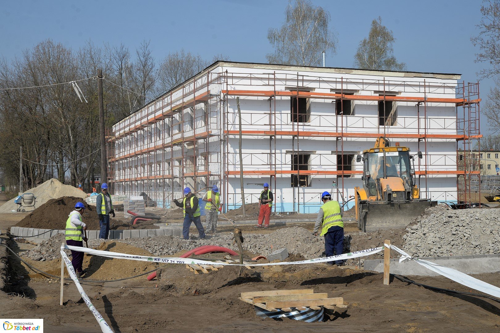 Barnamezős beruházás a Tiszavasvári úton