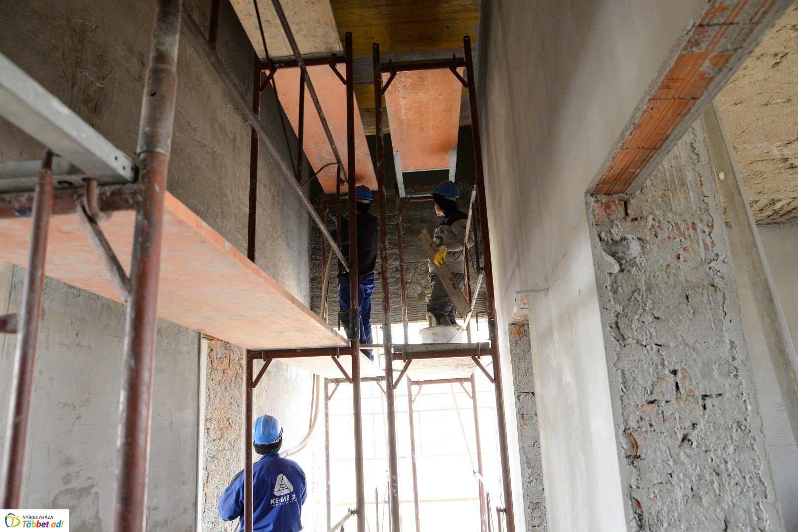 Barnamezős beruházás a Tiszavasvári úton