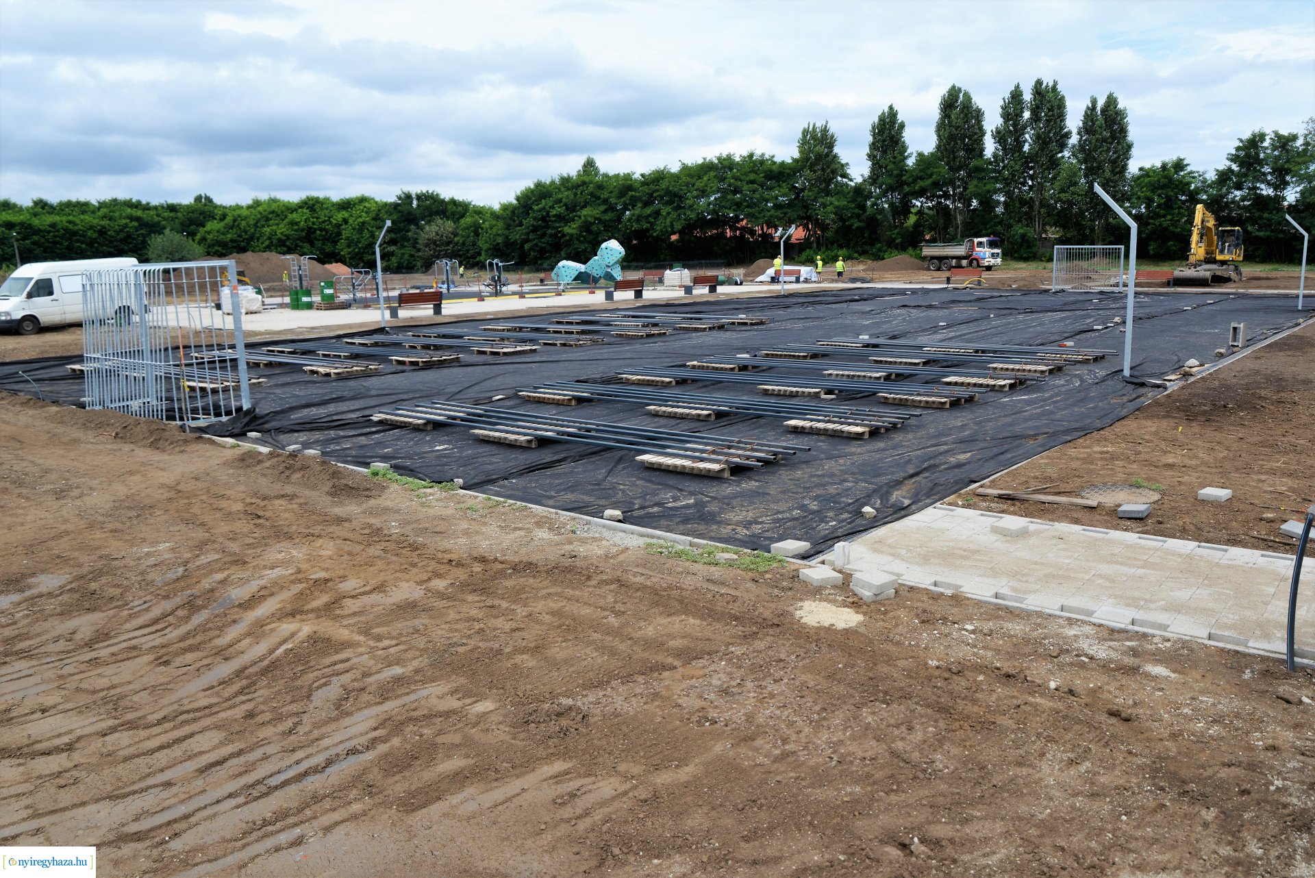 Barnamezős beruházás második ütem - készül a Tagló utcán a szabadidőpark