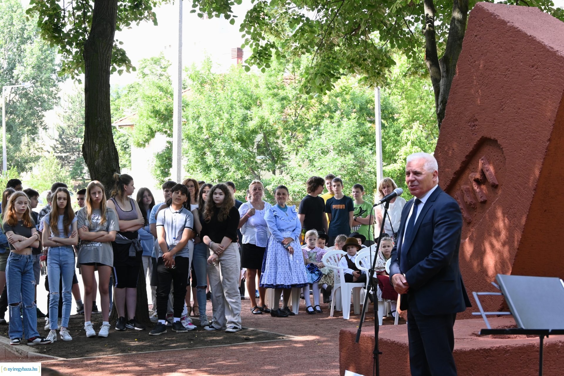 Barzó Mihály emléke előtt tisztelegtek a Robinson-dombon