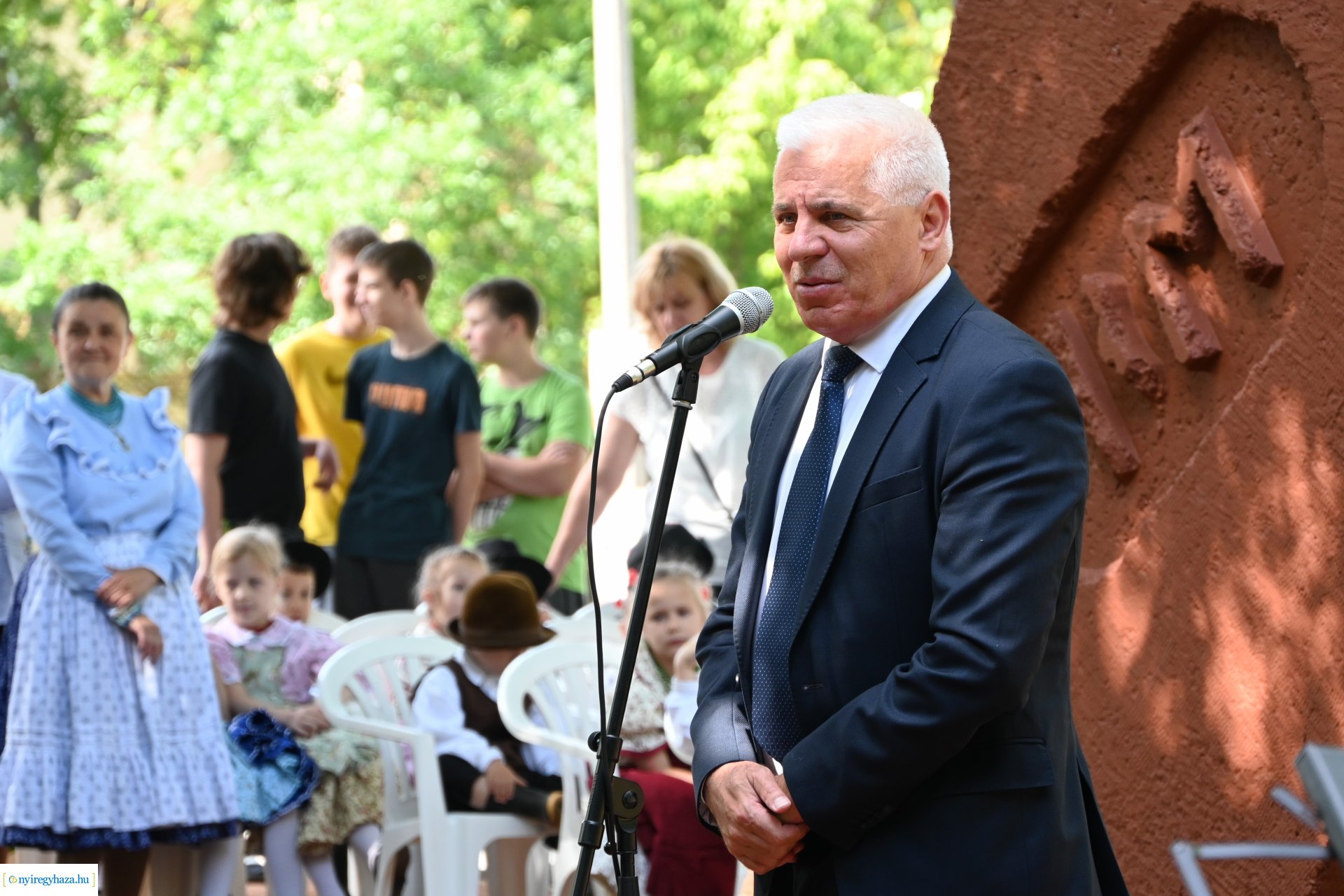 Barzó Mihály emléke előtt tisztelegtek a Robinson-dombon