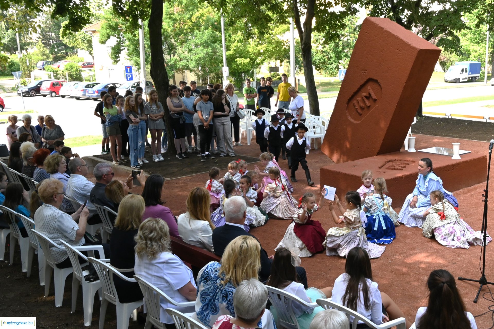 Barzó Mihály emléke előtt tisztelegtek a Robinson-dombon