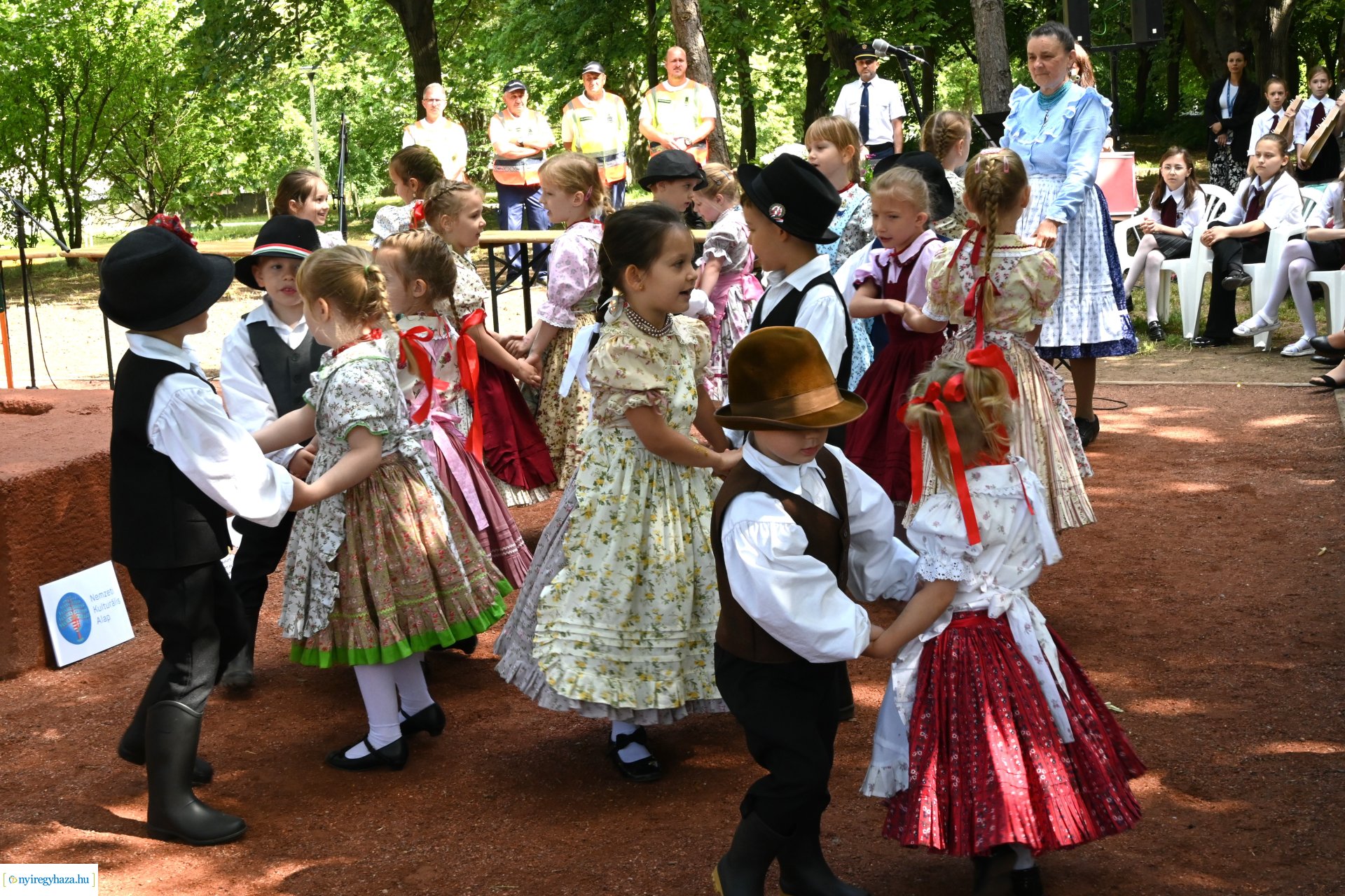 Barzó Mihály emléke előtt tisztelegtek a Robinson-dombon