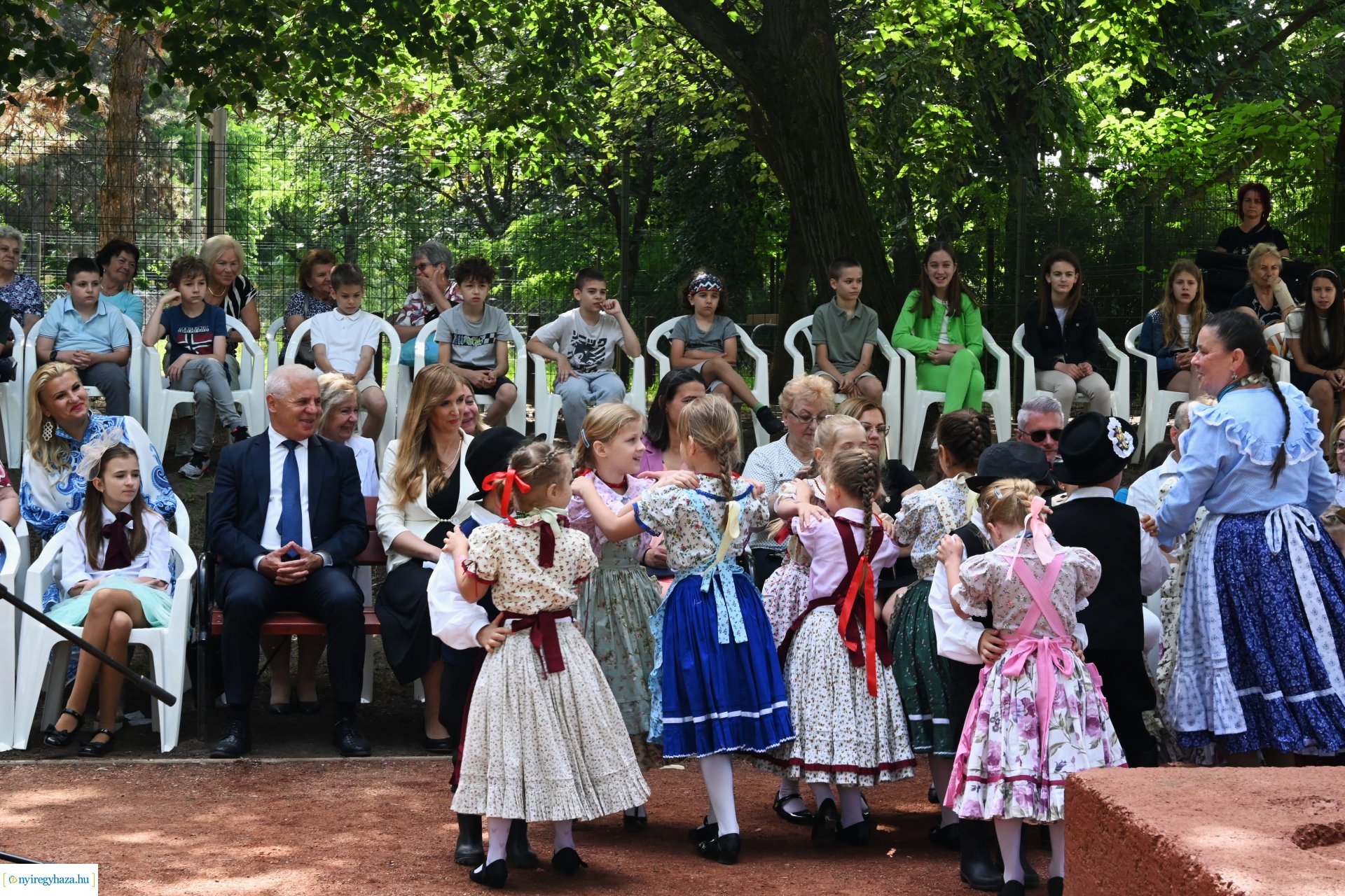 Barzó Mihály emléke előtt tisztelegtek a Robinson-dombon