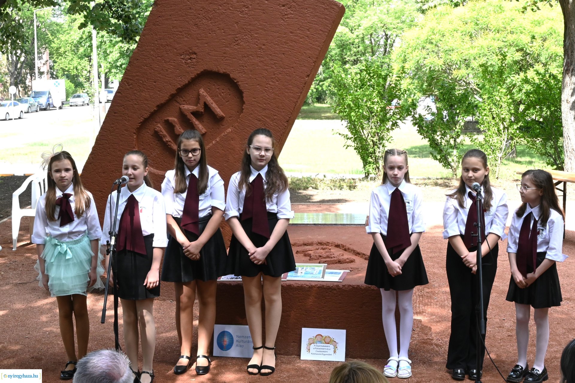 Barzó Mihály emléke előtt tisztelegtek a Robinson-dombon