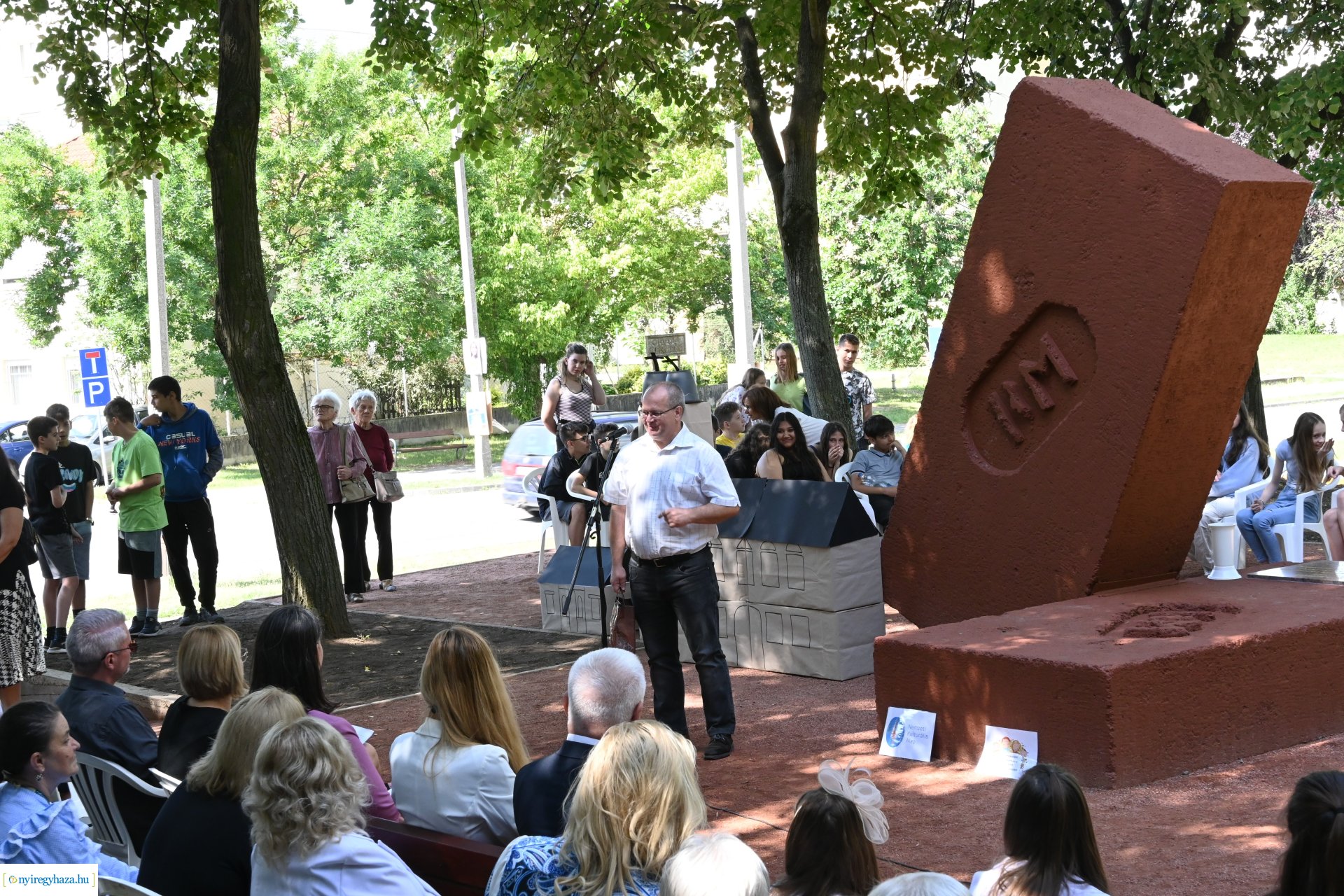 Barzó Mihály emléke előtt tisztelegtek a Robinson-dombon