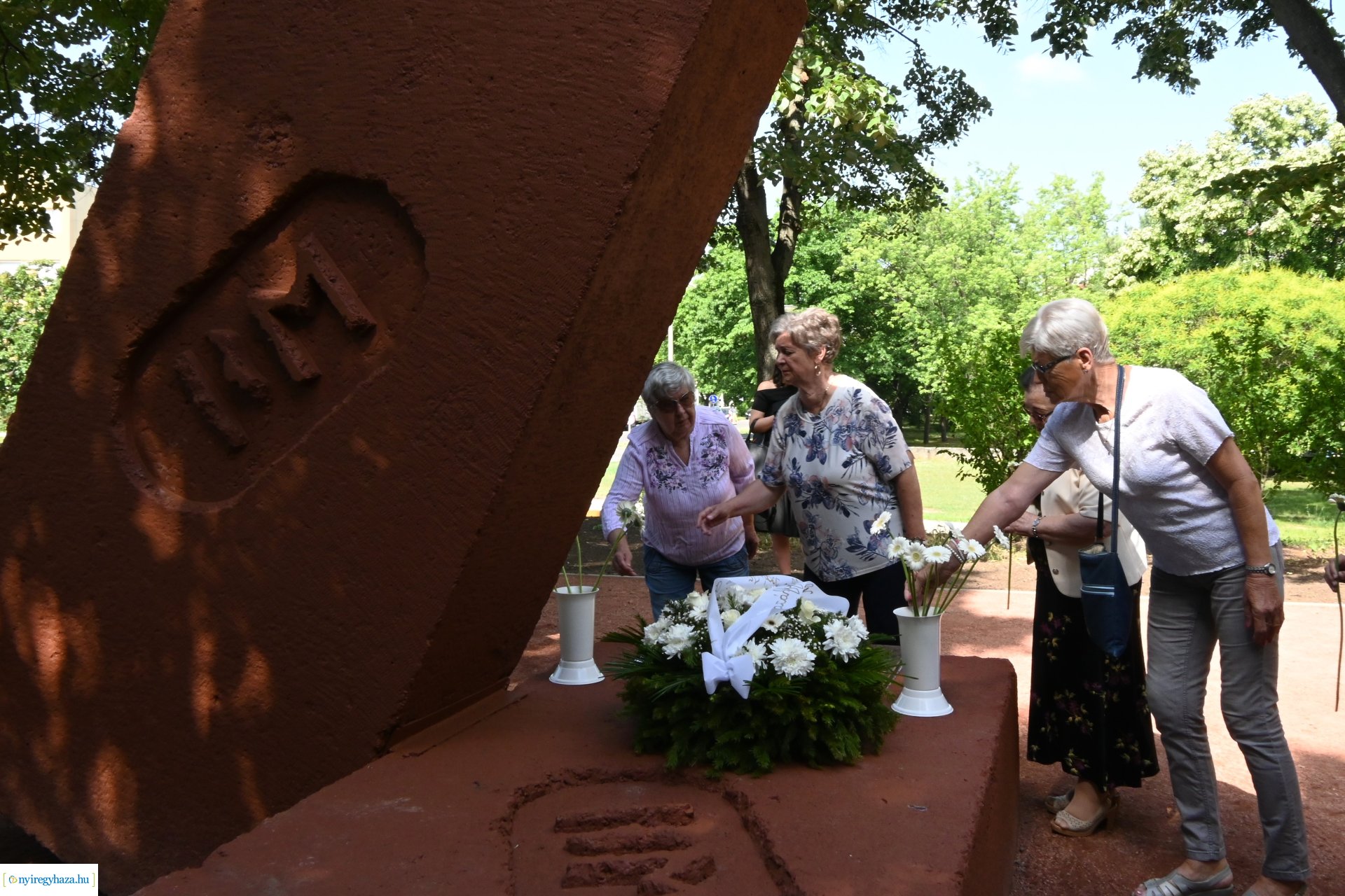 Barzó Mihály emléke előtt tisztelegtek a Robinson-dombon