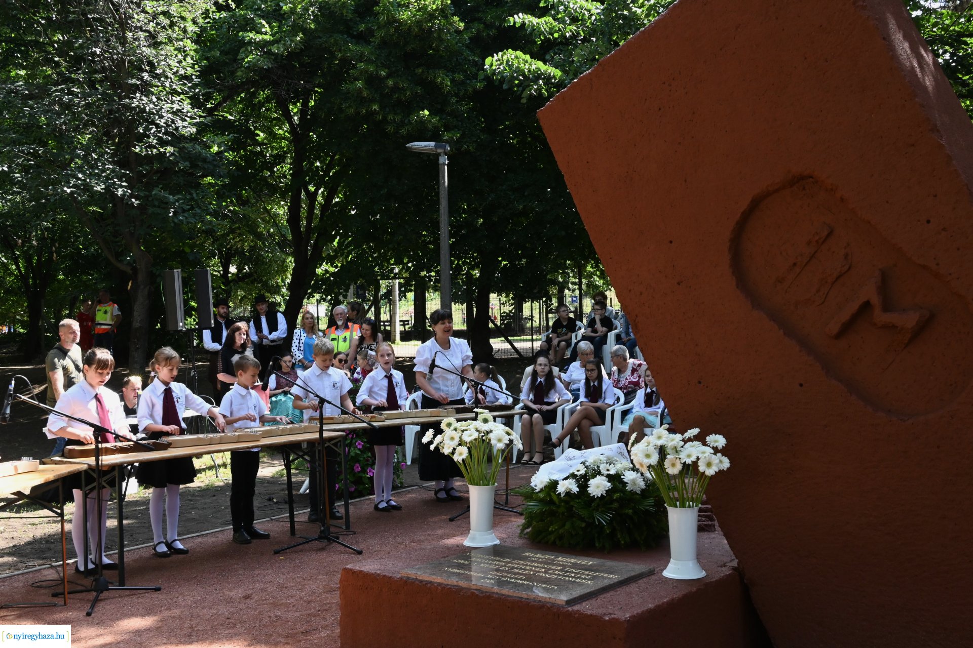 Barzó Mihály emléke előtt tisztelegtek a Robinson-dombon