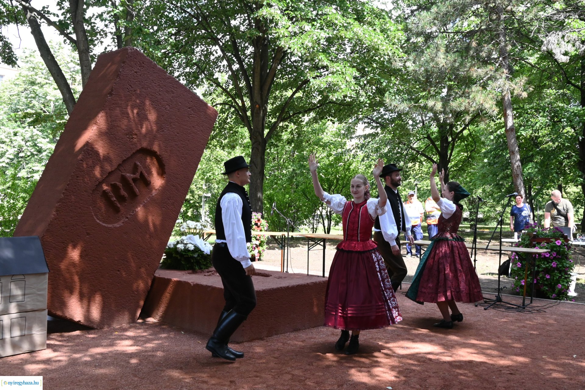 Barzó Mihály emléke előtt tisztelegtek a Robinson-dombon