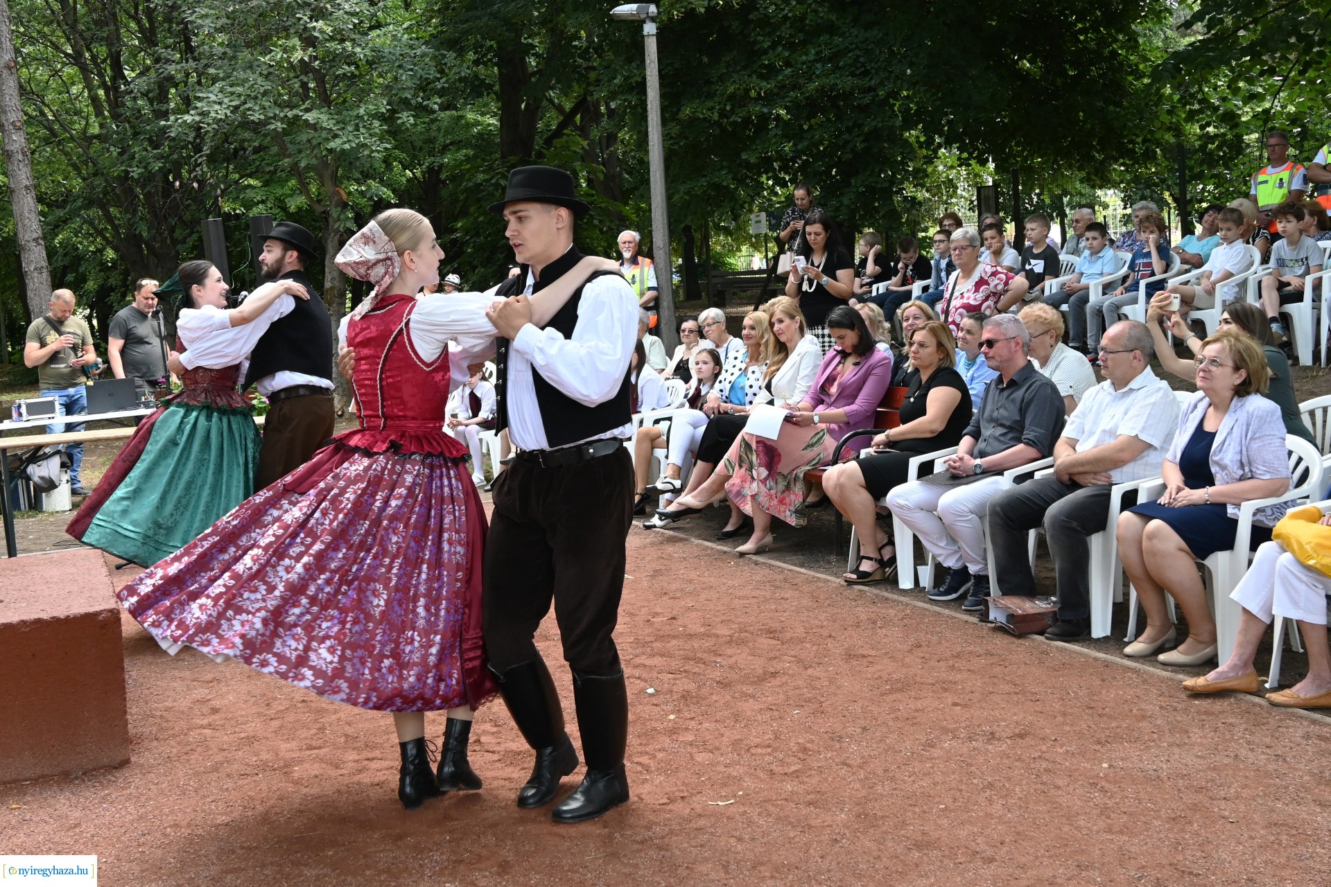 Barzó Mihály emléke előtt tisztelegtek a Robinson-dombon