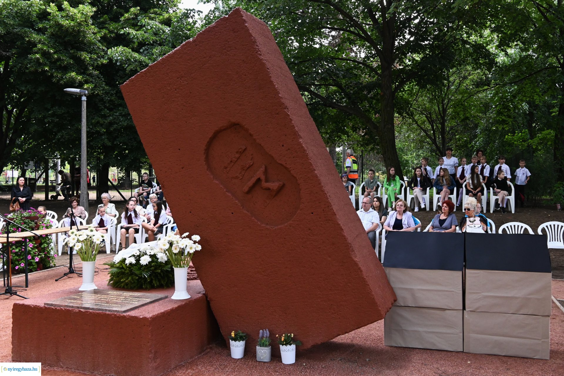 Barzó Mihály emléke előtt tisztelegtek a Robinson-dombon