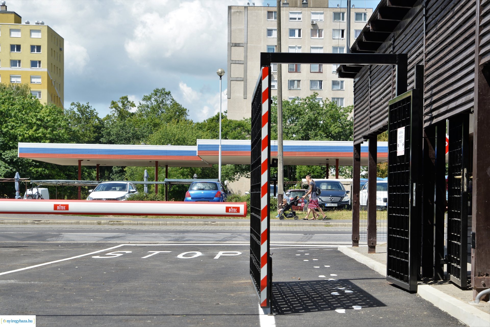 Befejeződött az Északi temető Korányi úti bejáratának felújítása