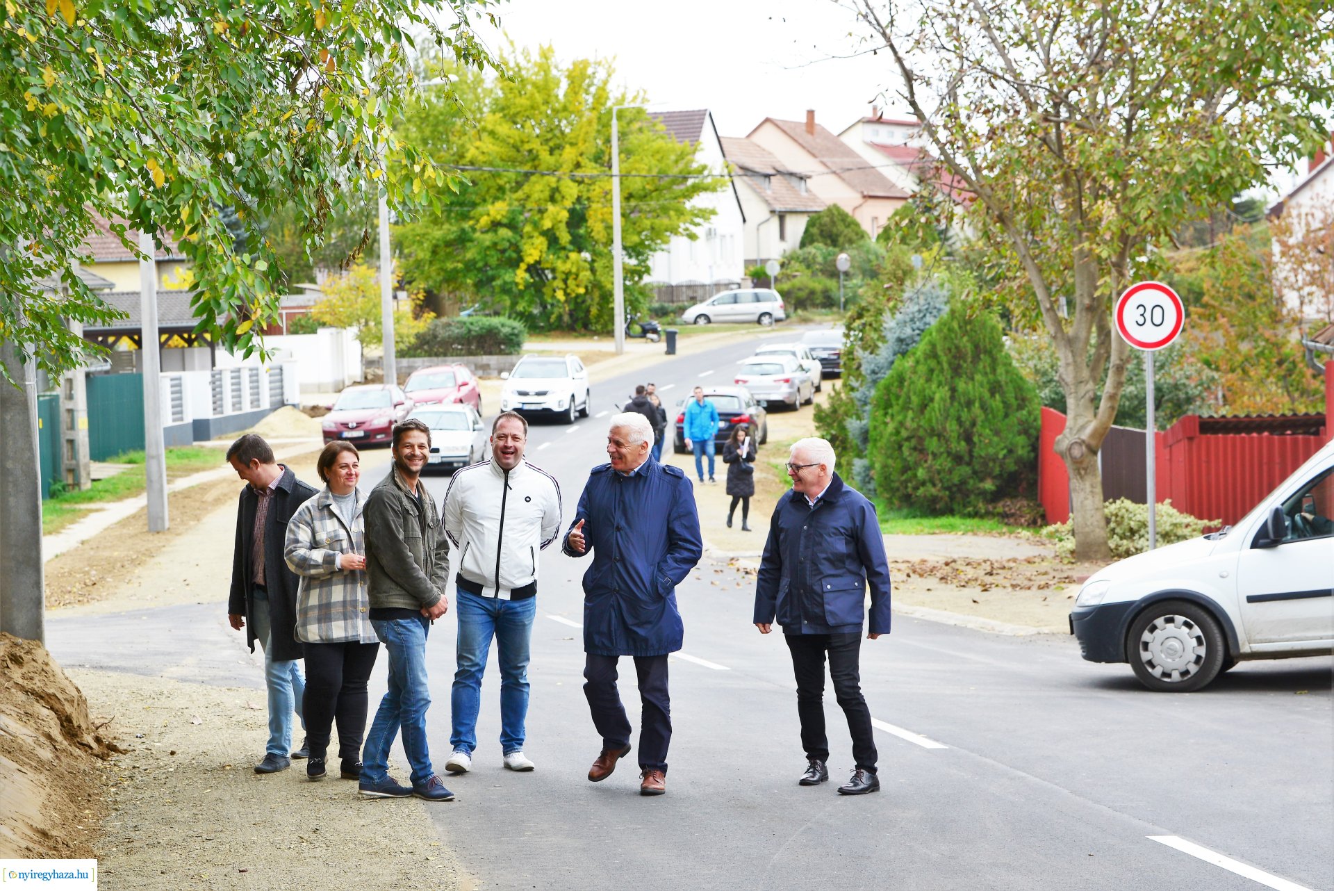 Bejárás a Kacagó utcán