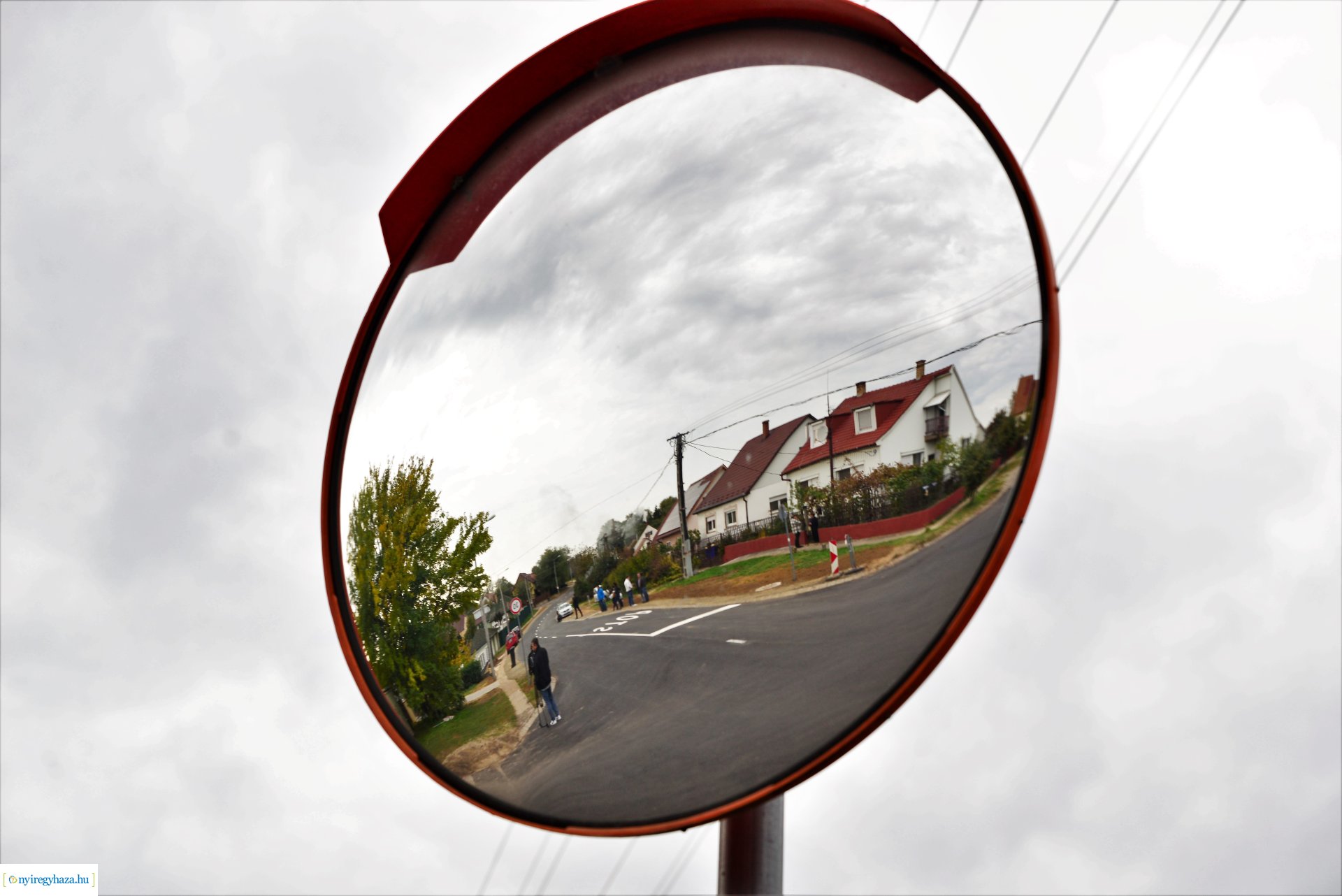 Bejárás a Kacagó utcán