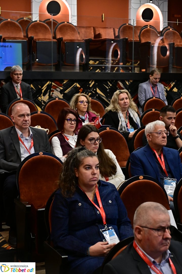 Belgyógyász kongresszus ülése 2025 novemberében