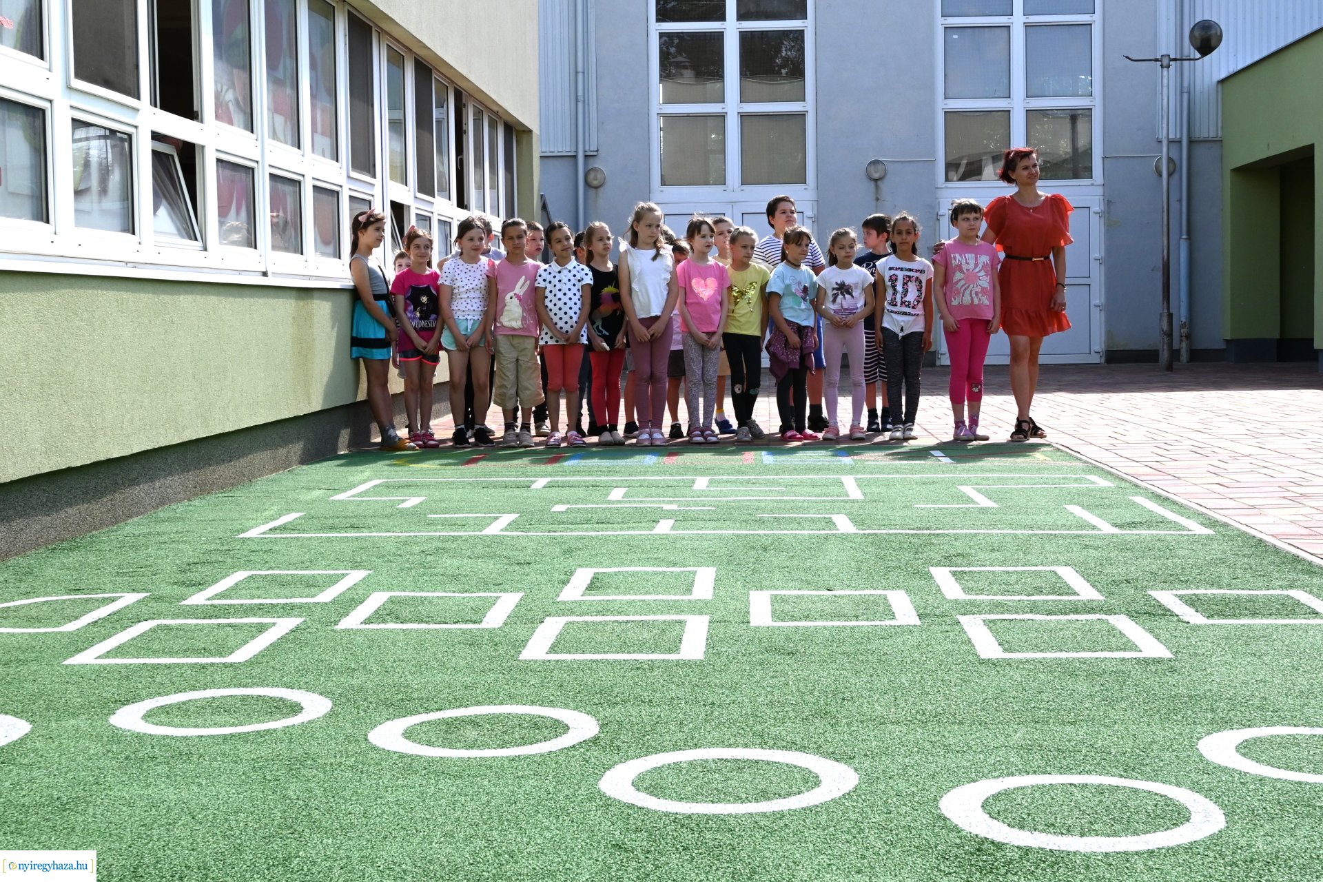 Belső udvar átadás a Kertvárosi Tagintézményben