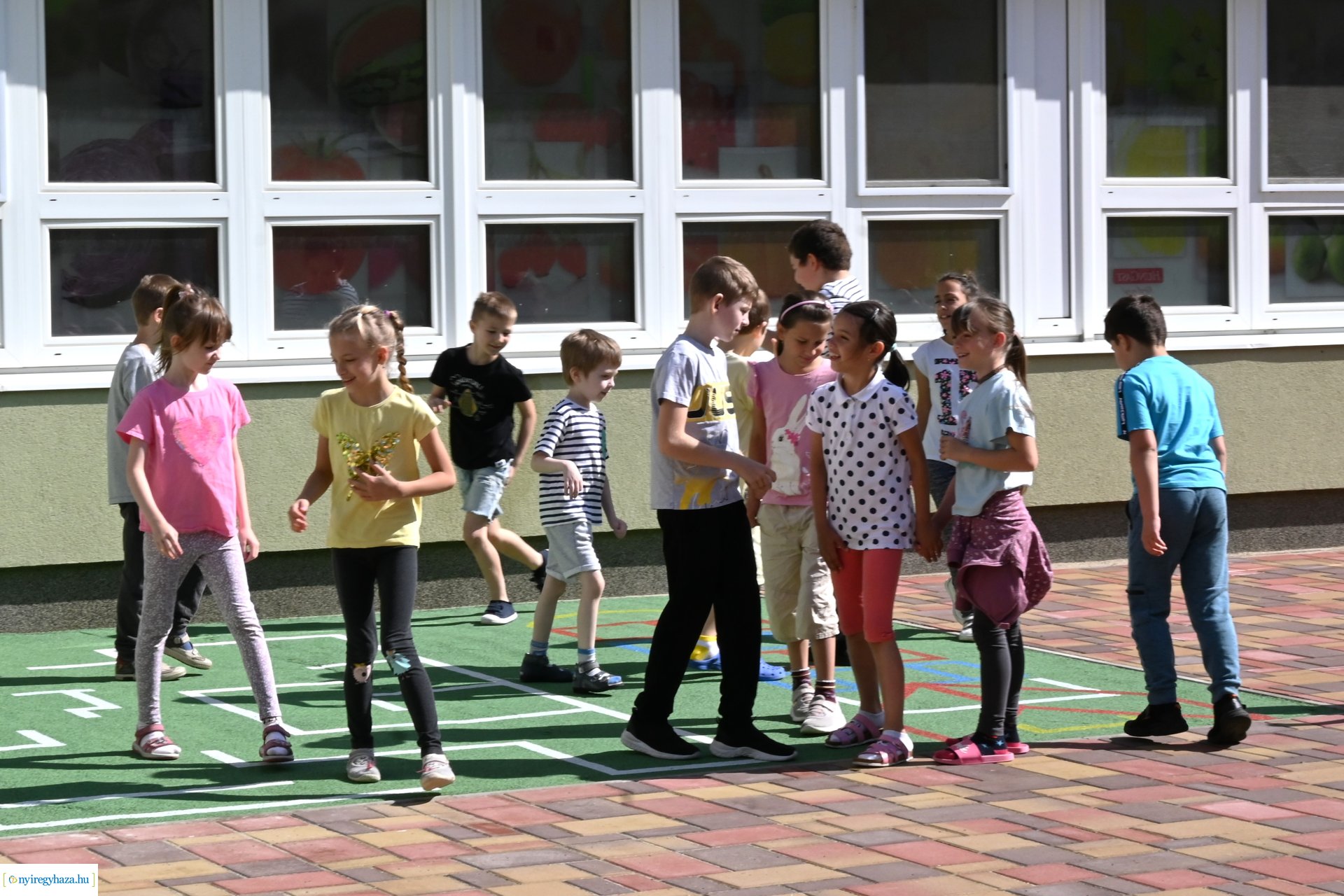 Belső udvar átadás a Kertvárosi Tagintézményben