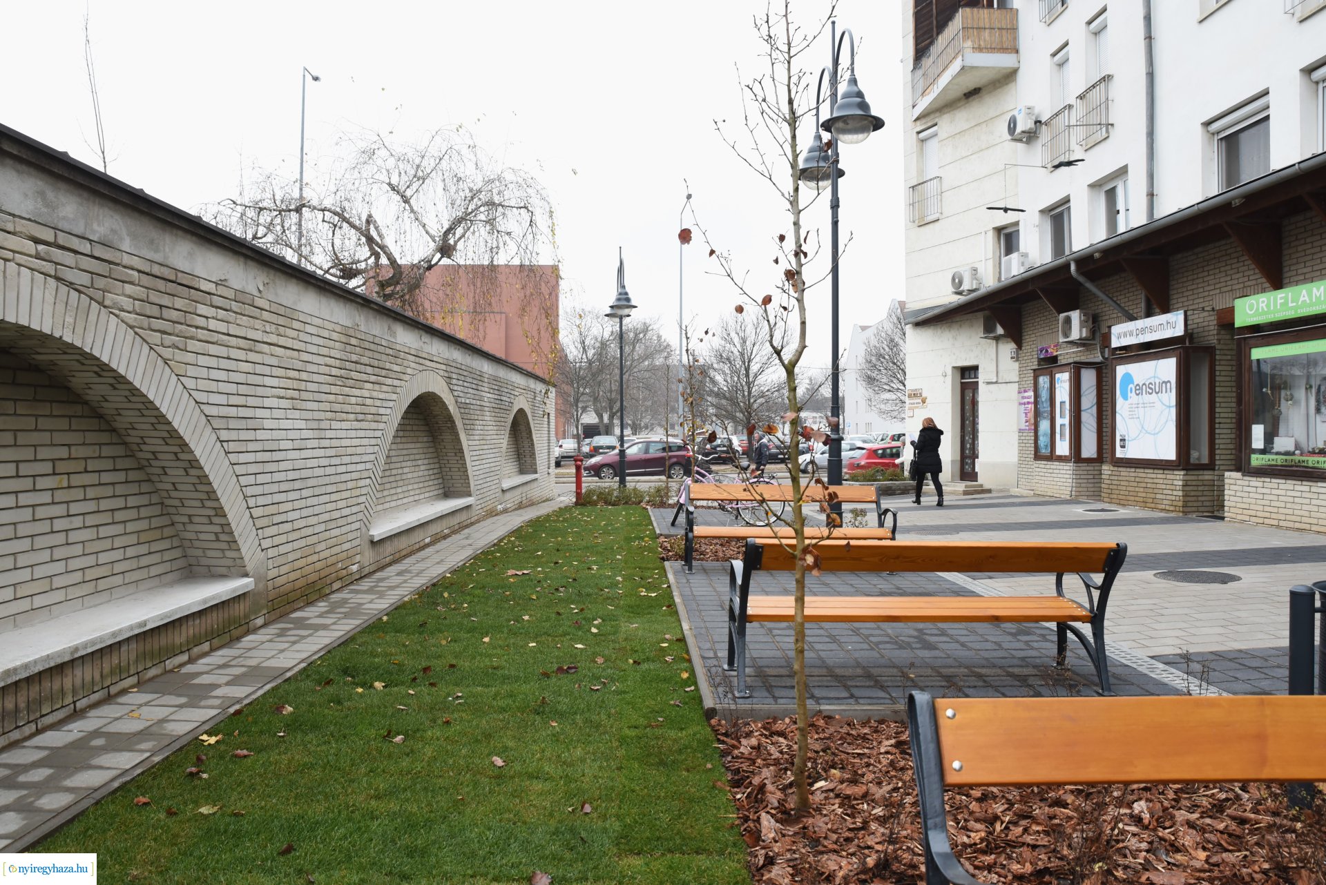 Bemutatták a megújult Szent Miklós teret az újságíróknak