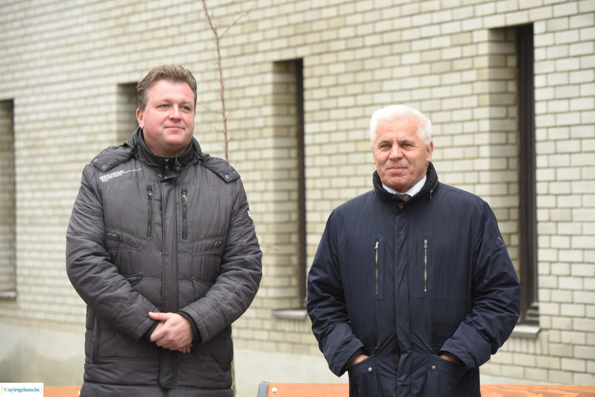 Bemutatták a megújult Szent Miklós teret az újságíróknak