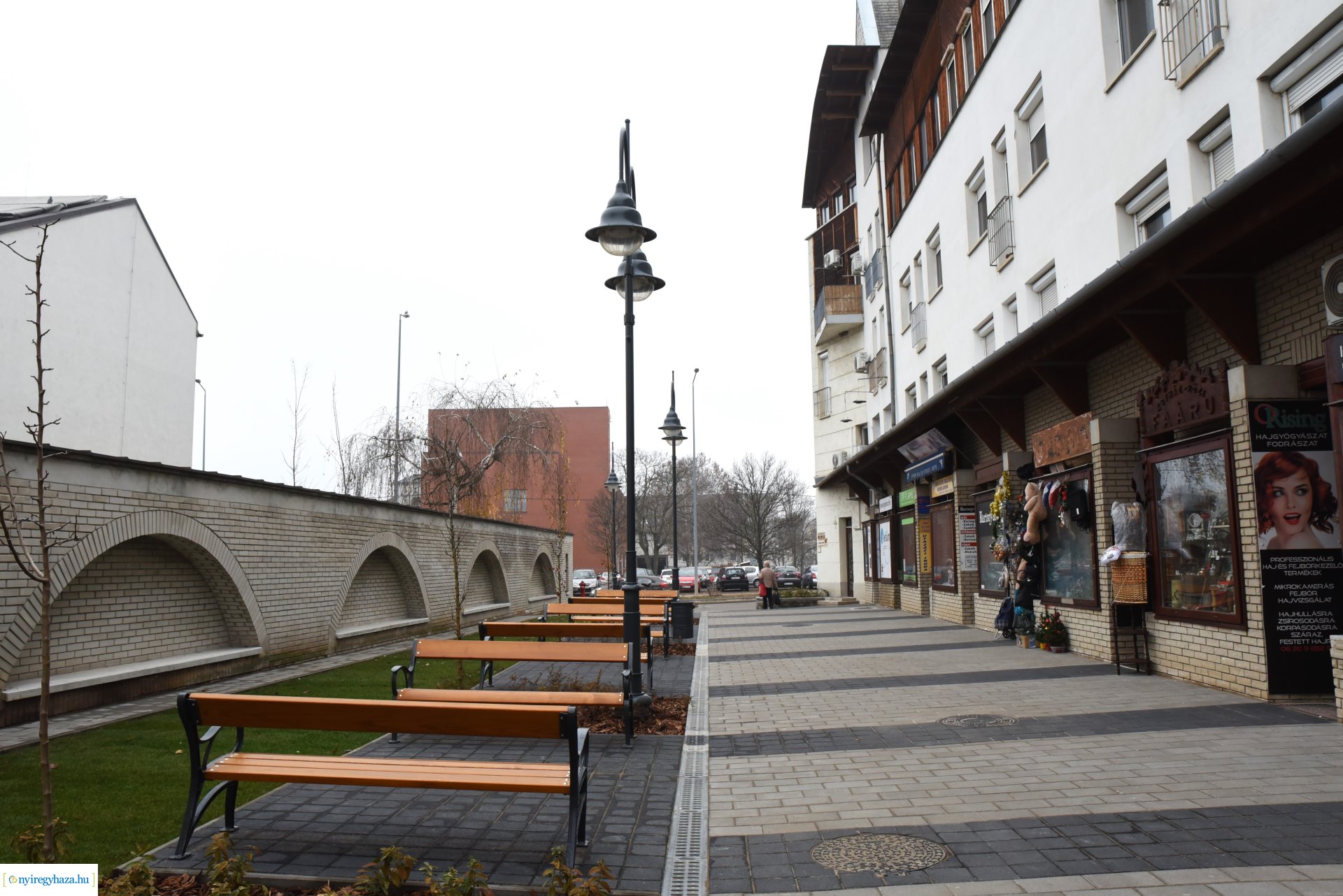Bemutatták a megújult Szent Miklós teret az újságíróknak