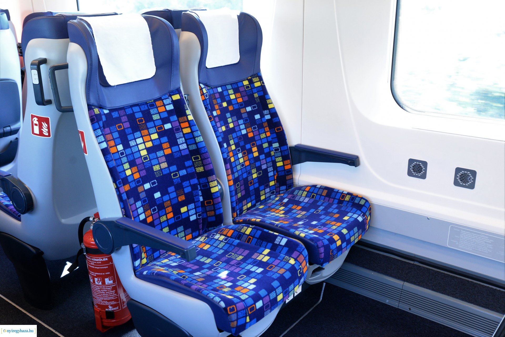 Bemutatták az új InterCity vonatot