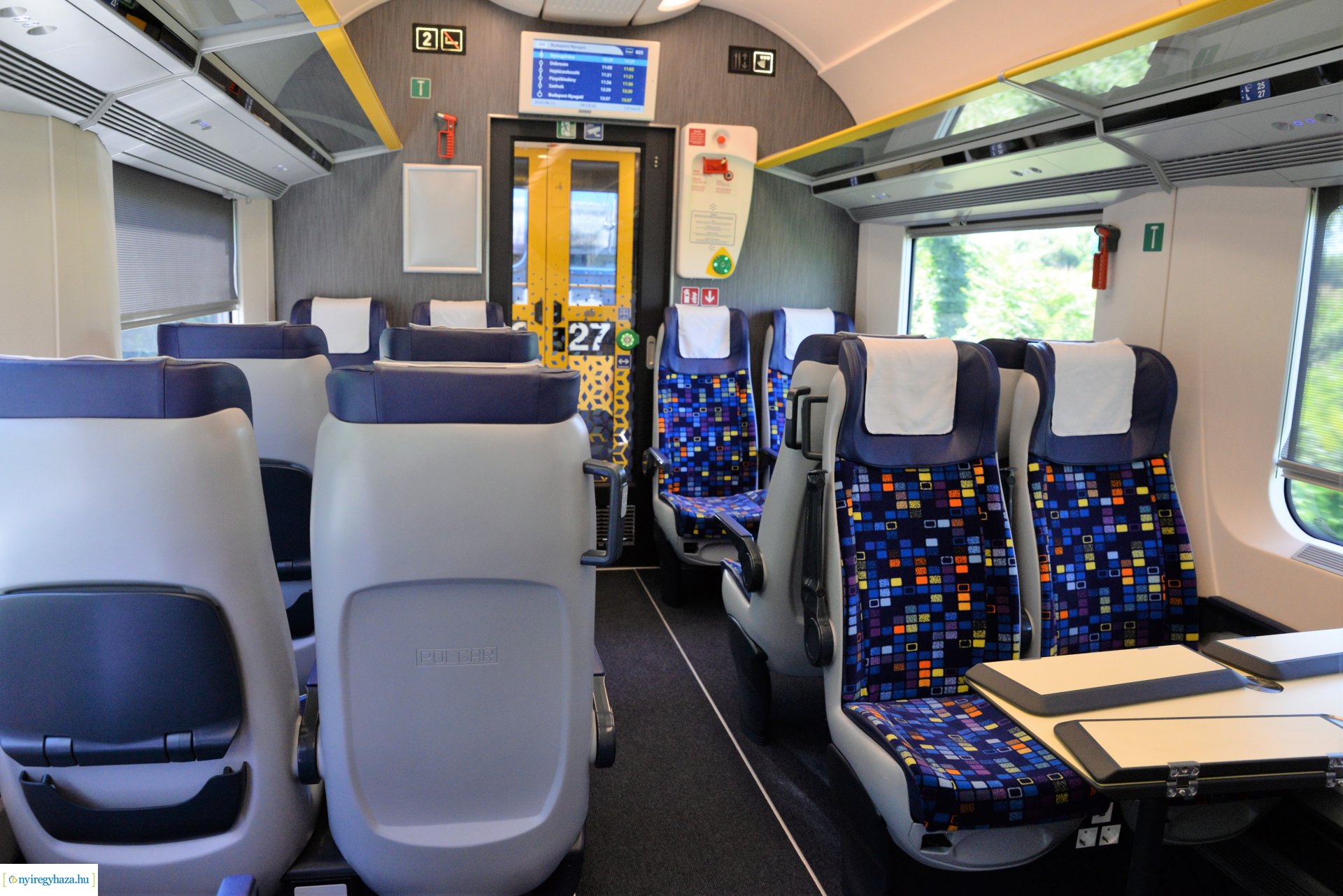 Bemutatták az új InterCity vonatot