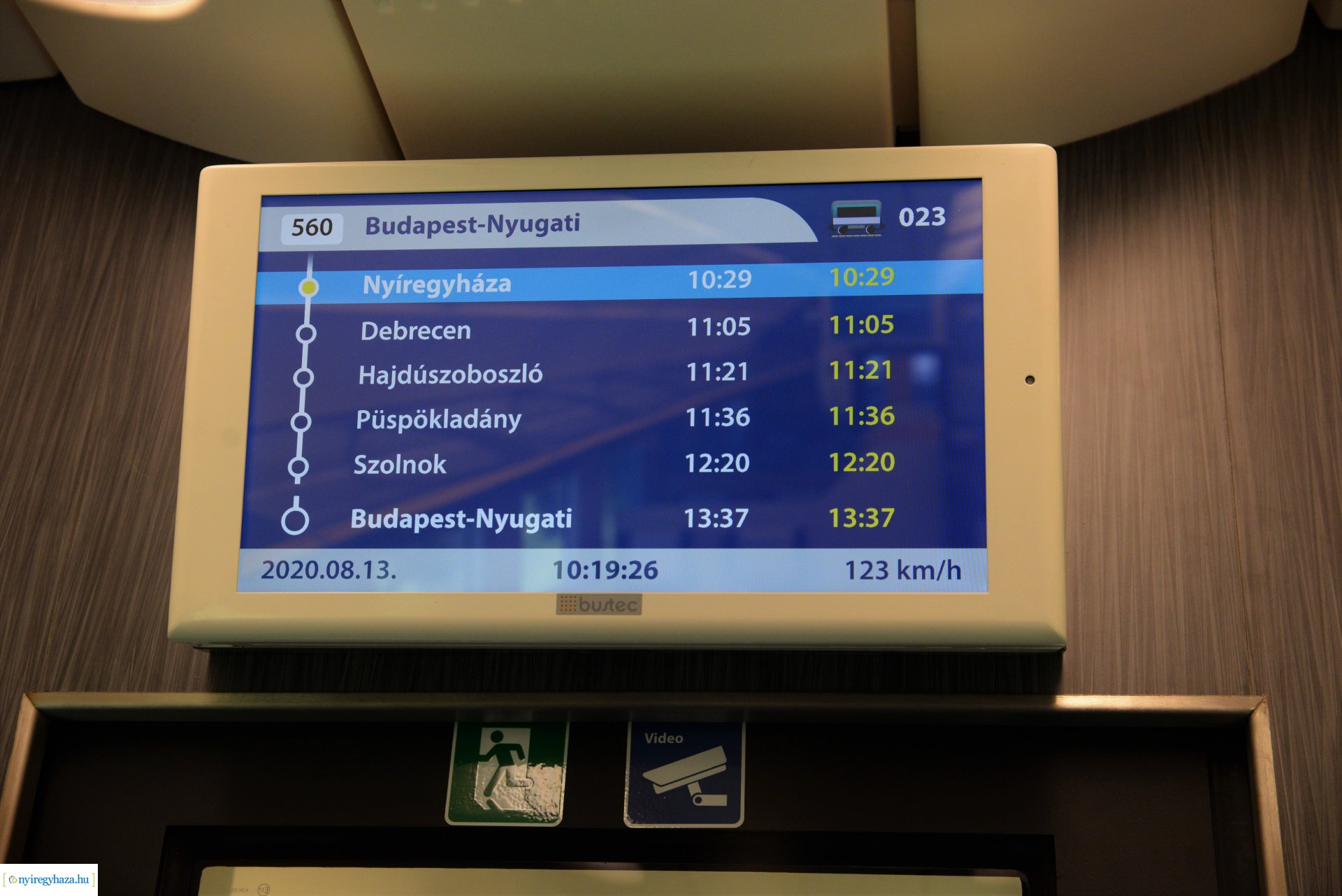 Bemutatták az új InterCity vonatot