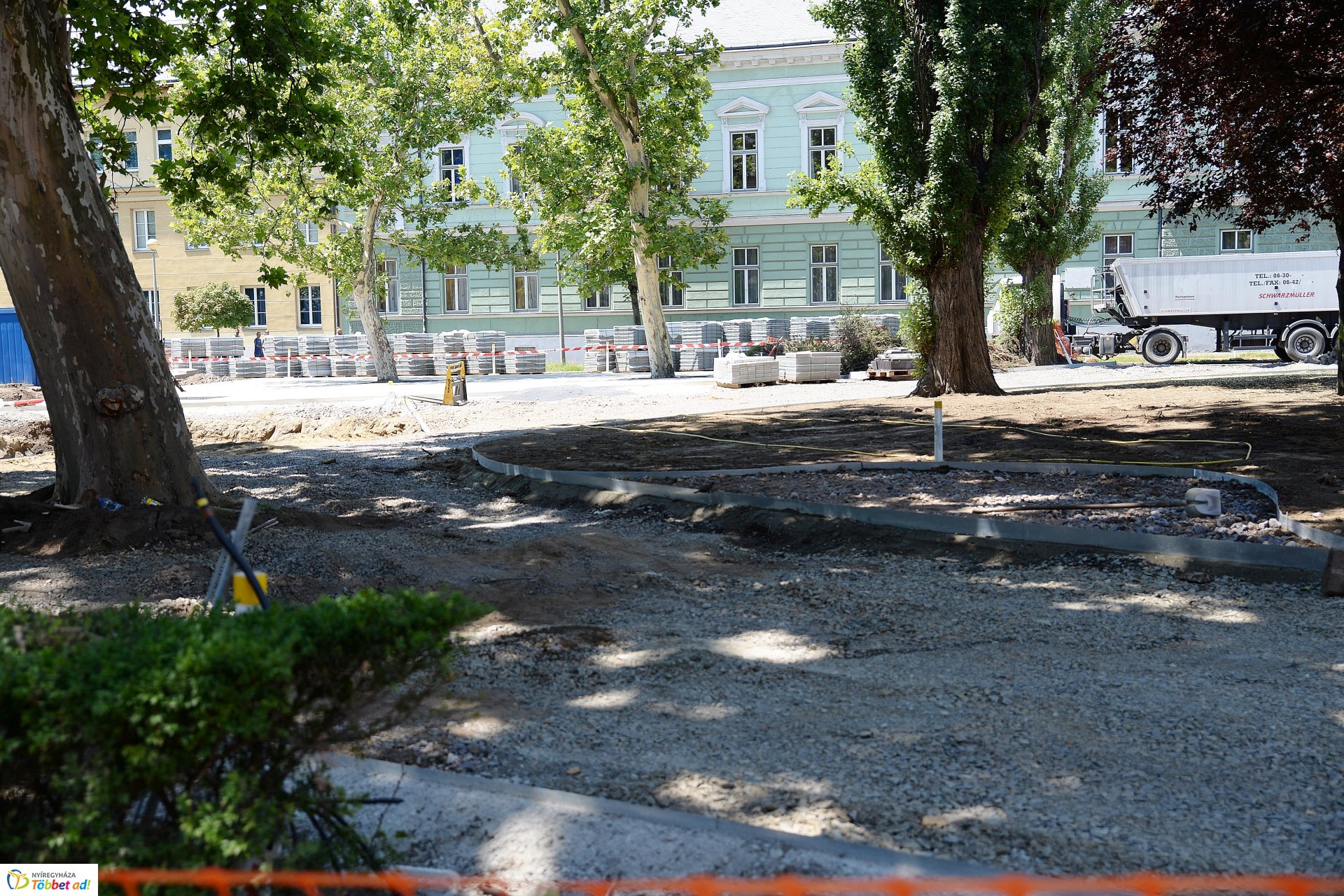 Benczúr-Bessenyi tér felújítása_2018.07.05.