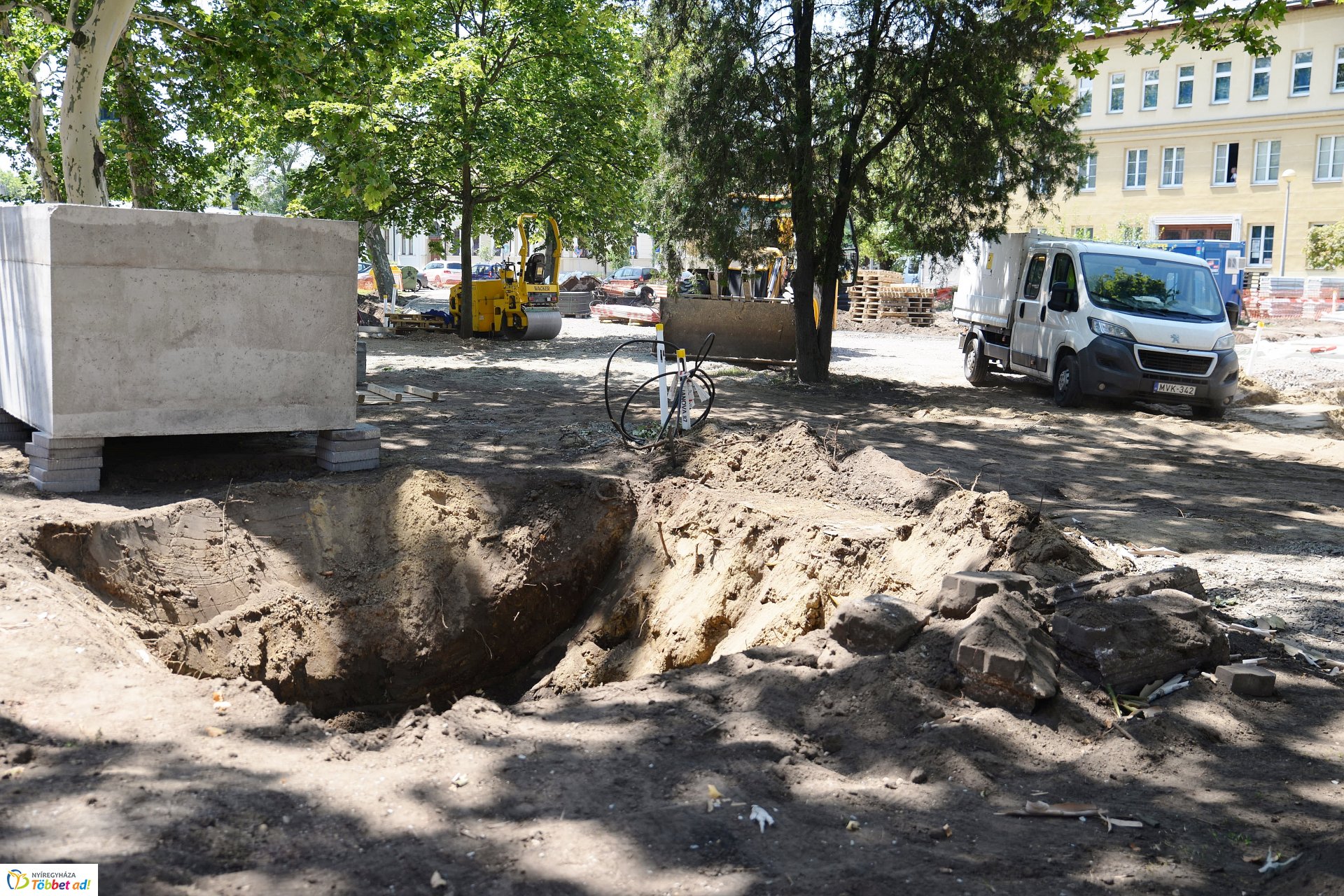 Benczúr-Bessenyi tér felújítása_2018.07.05.