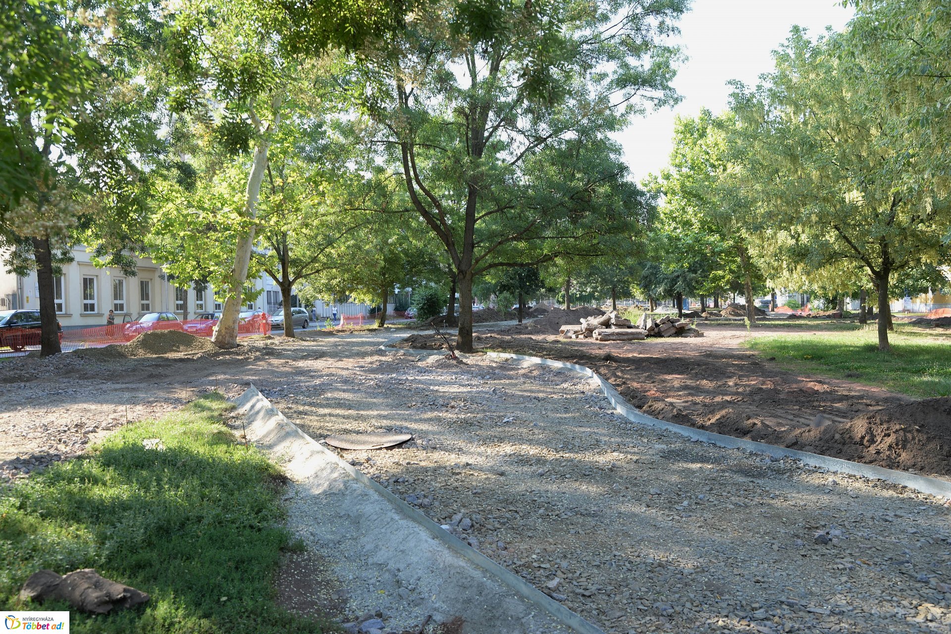 Benczúr-Bessenyi tér felújítása_2018.07.27.