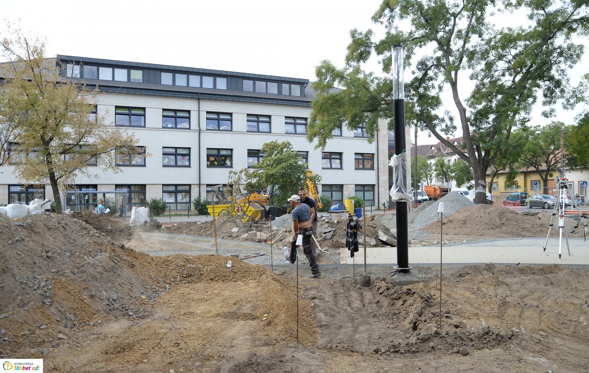 Benczúr-Bessenyi tér felújítása_2018.09.20.