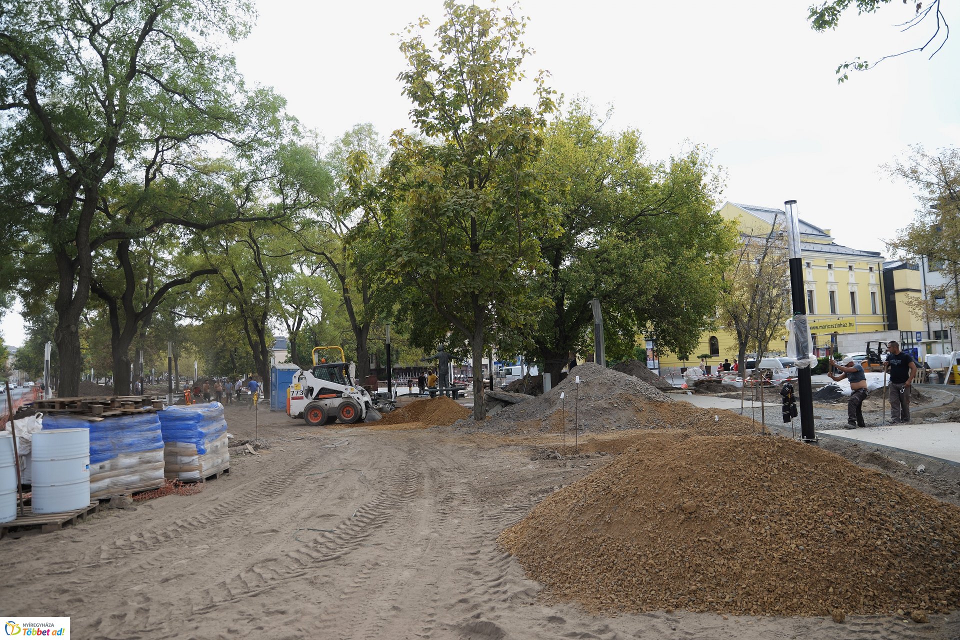 Benczúr-Bessenyi tér felújítása_2018.09.20.