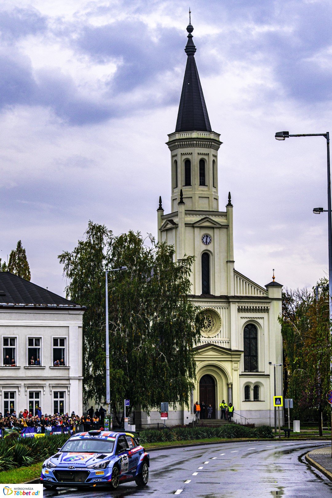 Benzingőz, gumicsikorgás... Ilyen volt a Nyíregyháza Rally EB