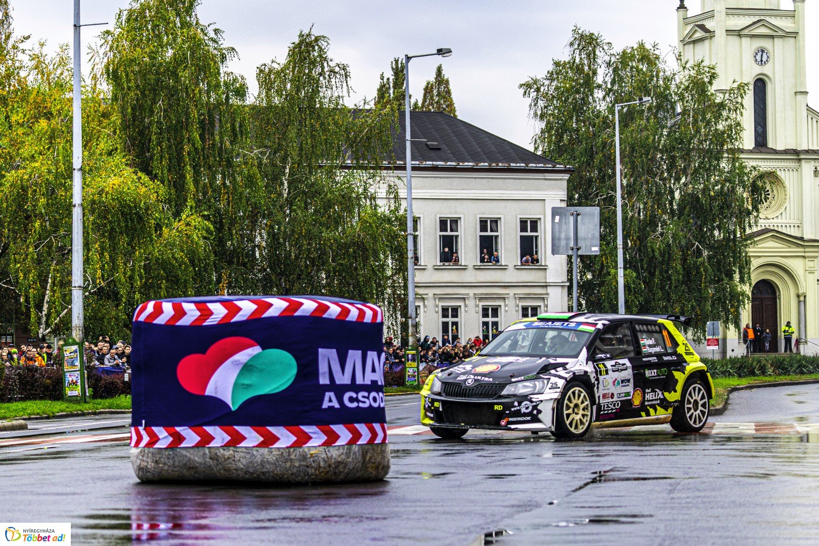 Benzingőz, gumicsikorgás... Ilyen volt a Nyíregyháza Rally EB