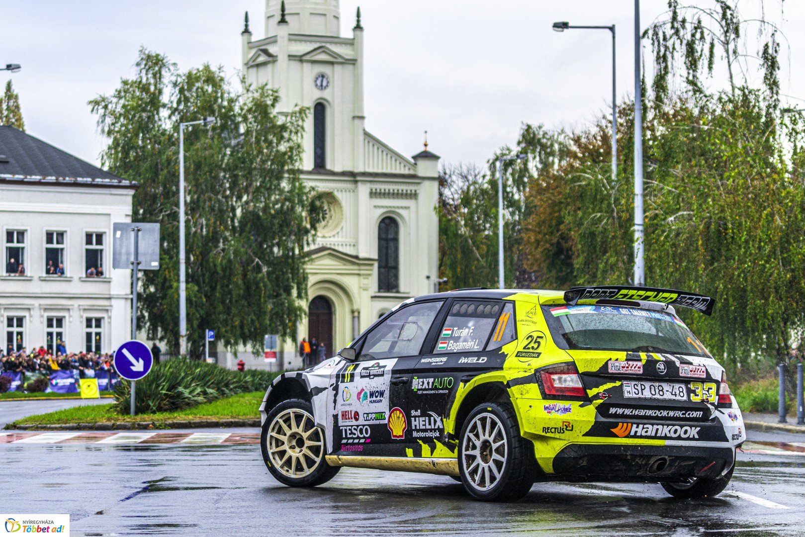 Benzingőz, gumicsikorgás... Ilyen volt a Nyíregyháza Rally EB