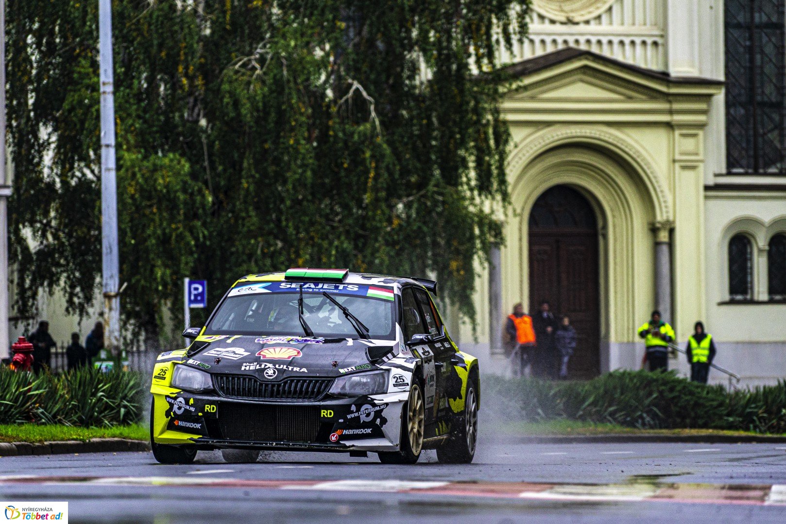 Benzingőz, gumicsikorgás... Ilyen volt a Nyíregyháza Rally EB