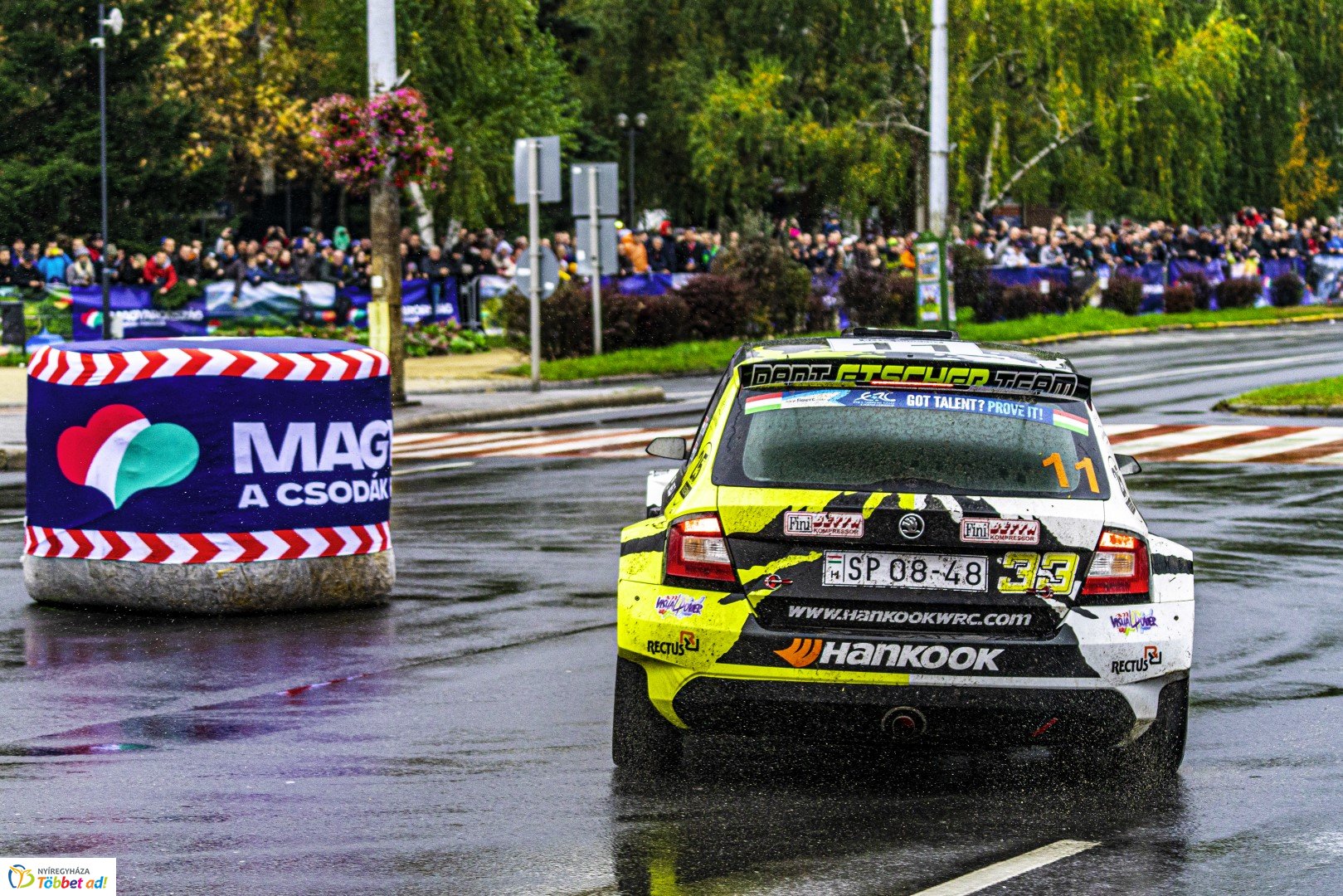 Benzingőz, gumicsikorgás... Ilyen volt a Nyíregyháza Rally EB